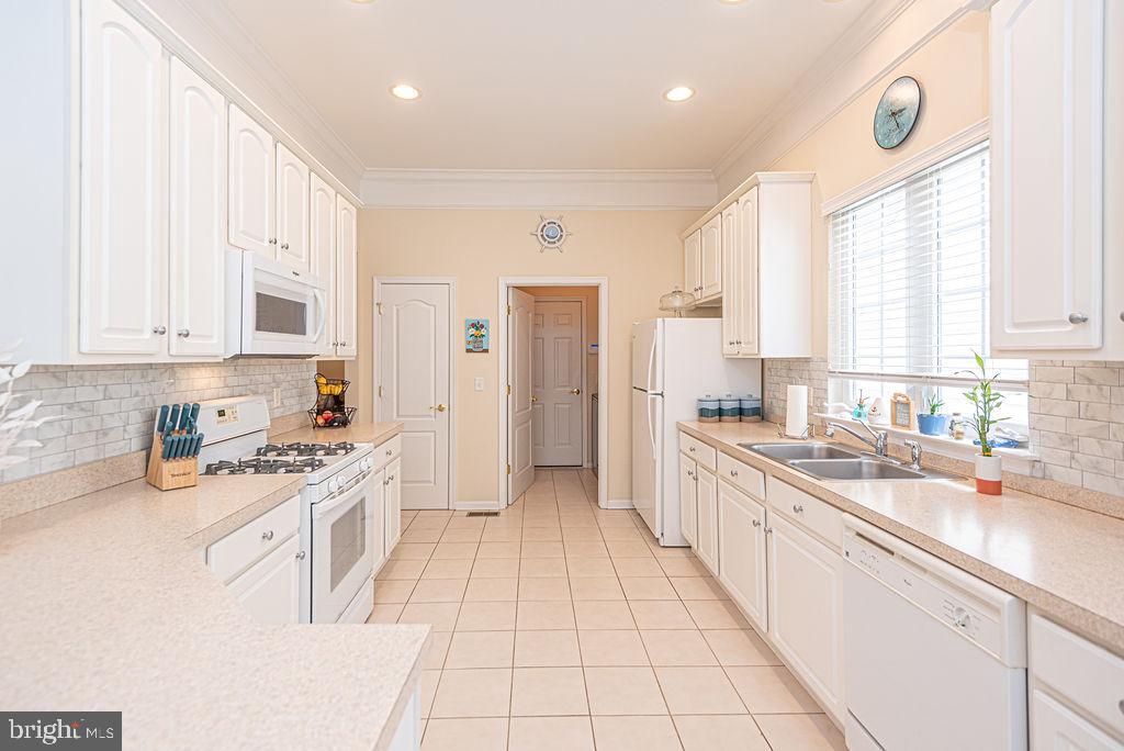 OCEAN PINES - THE PARKE - Residential