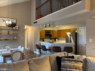 REMINGTON OAKS - Residential Lease