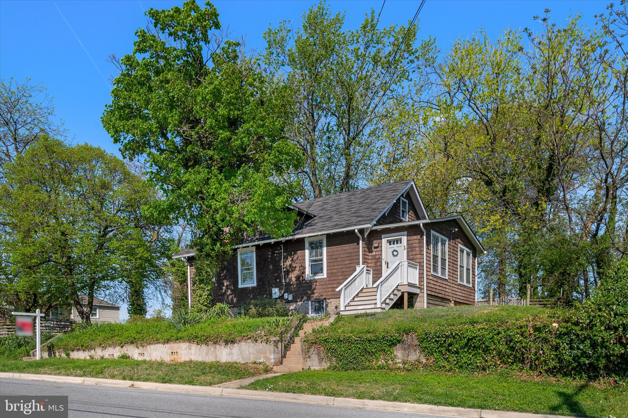 ROLAND TERRACE - Residential
