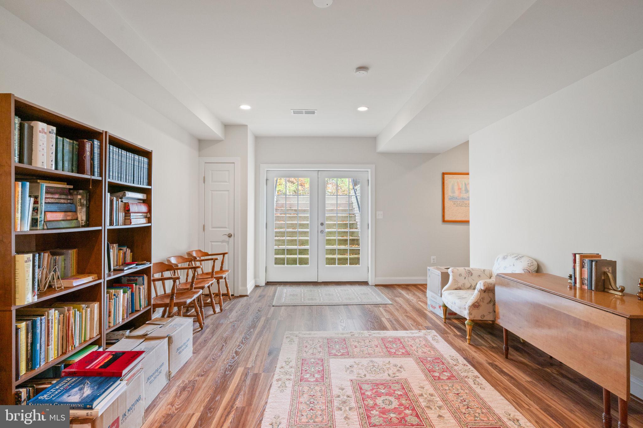REGENCY AT ASHBURN - Residential