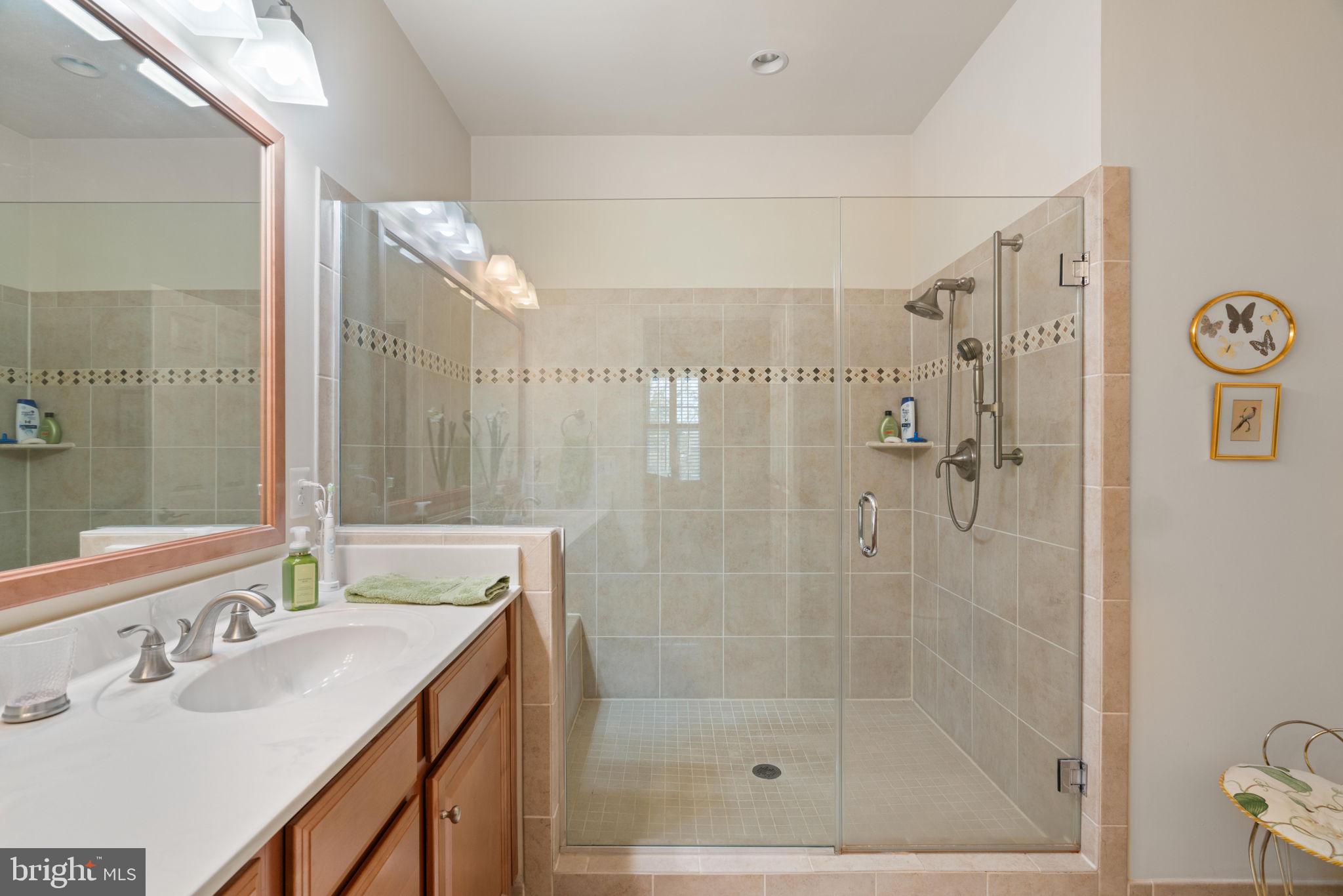 REGENCY AT ASHBURN - Residential