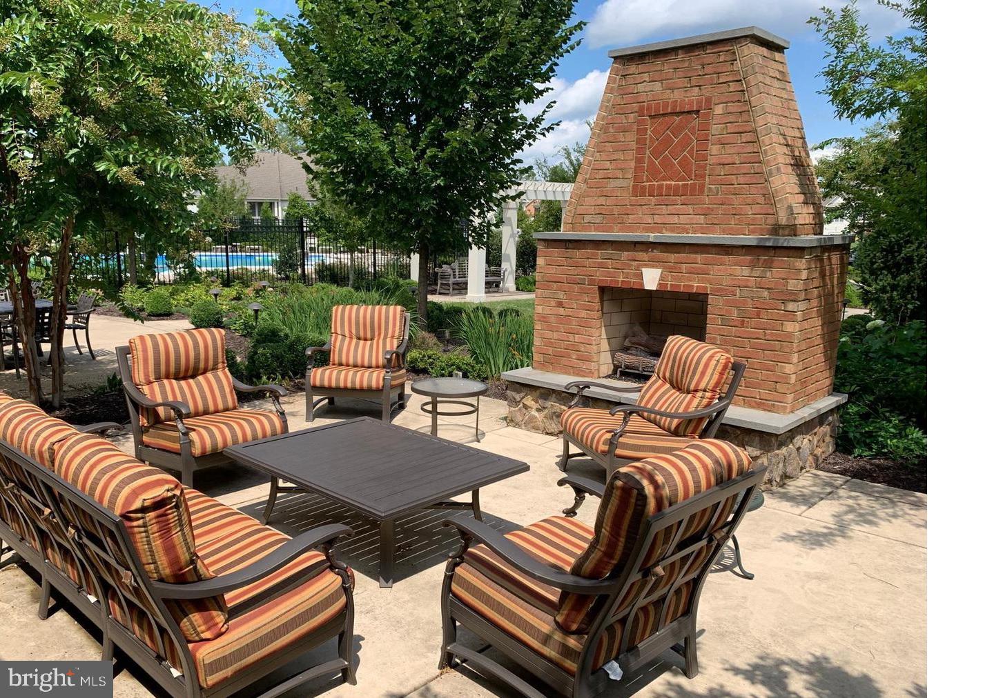REGENCY AT ASHBURN - Residential