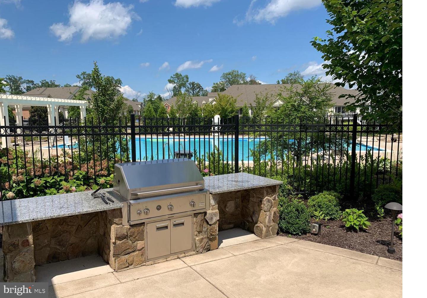 REGENCY AT ASHBURN - Residential