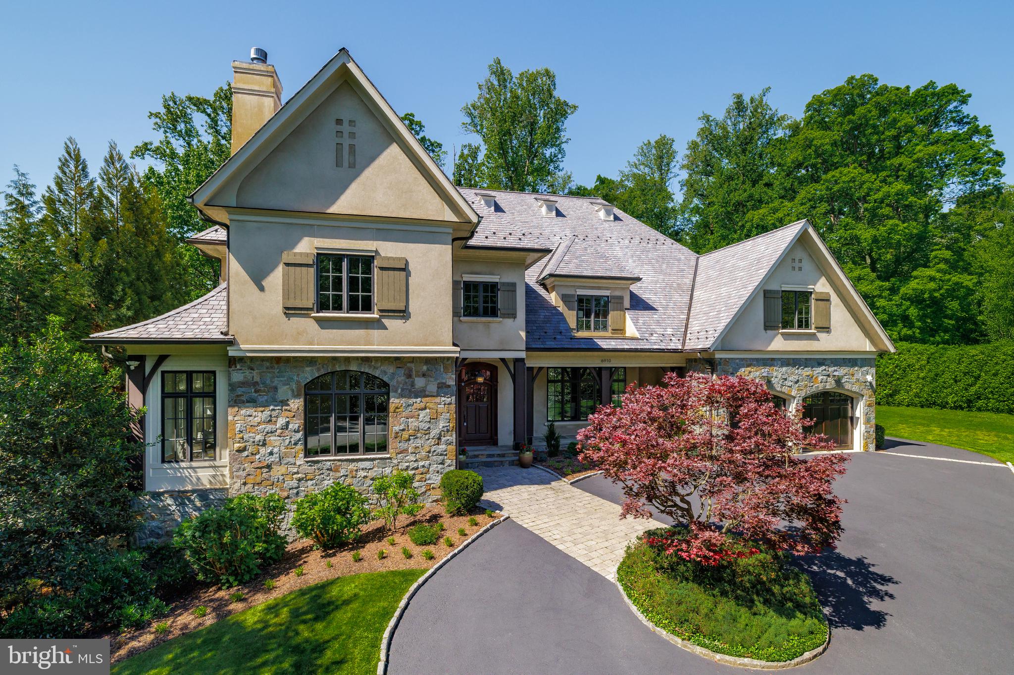 BRADLEY HILLS GROVE - Residential