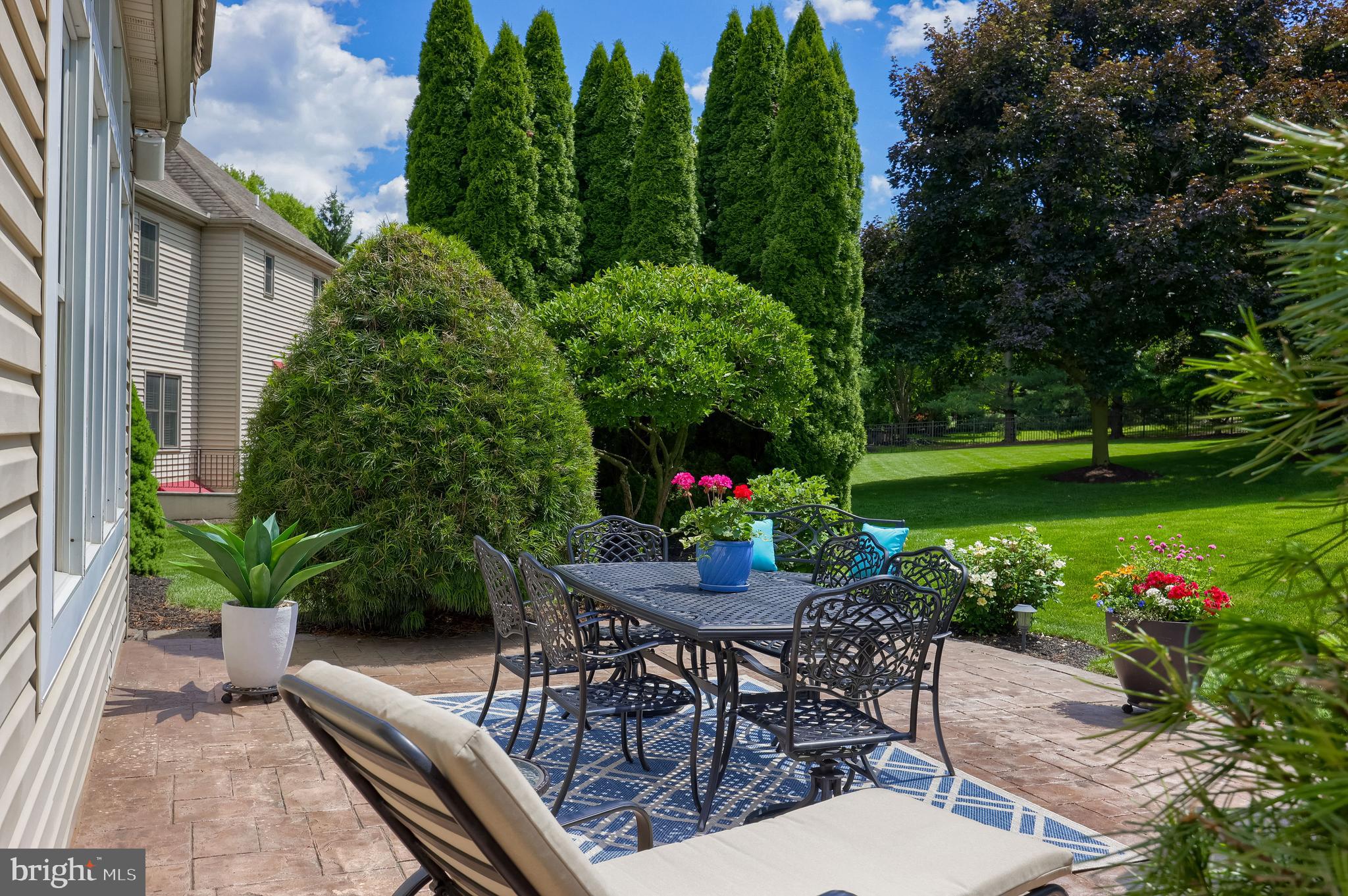 THE MEADOWS - Residential