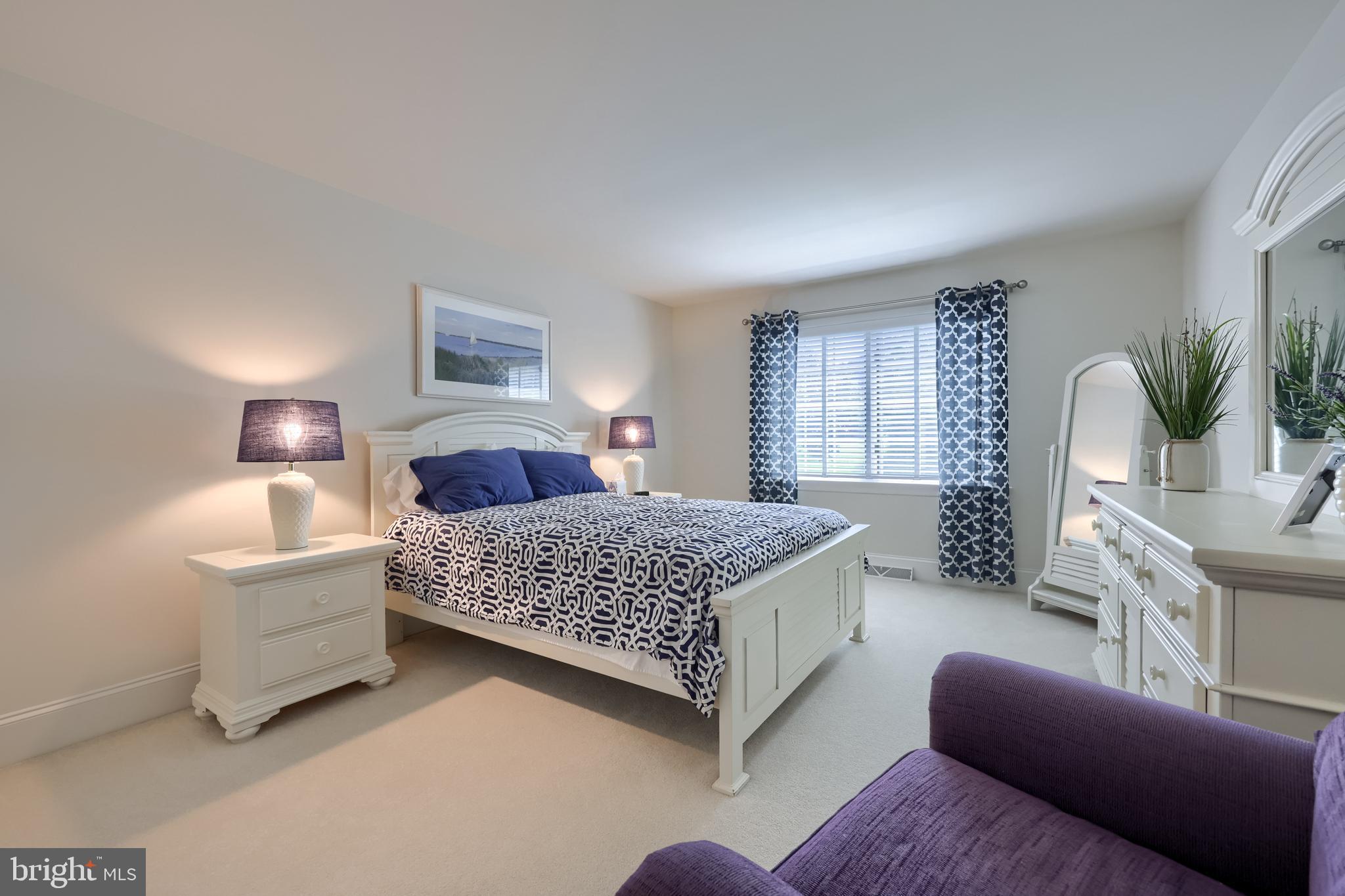 THE MEADOWS - Residential