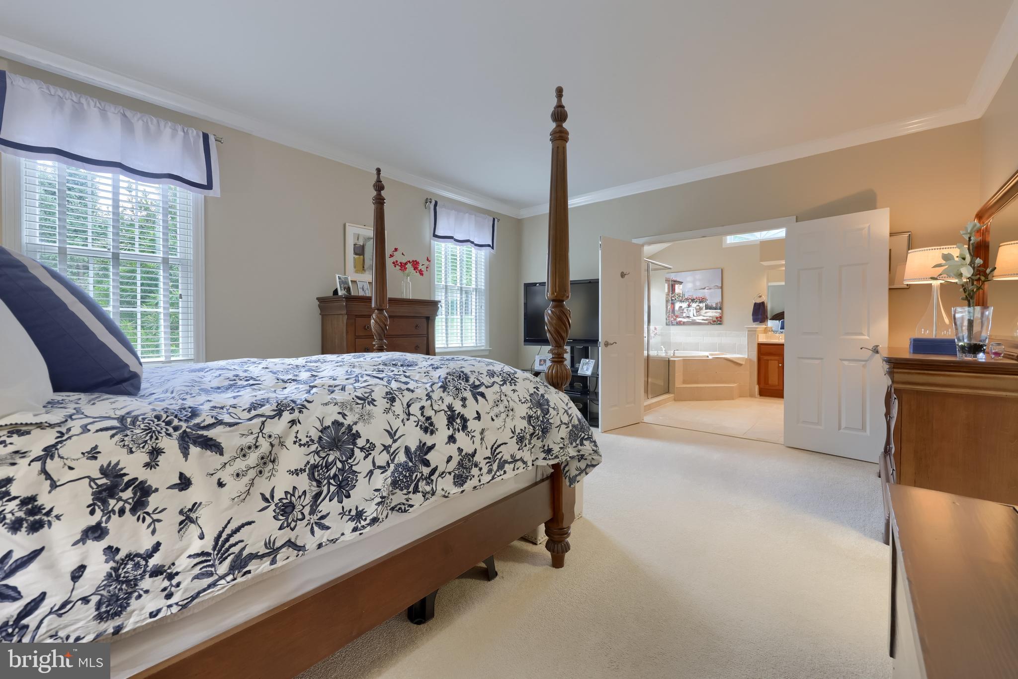 THE MEADOWS - Residential