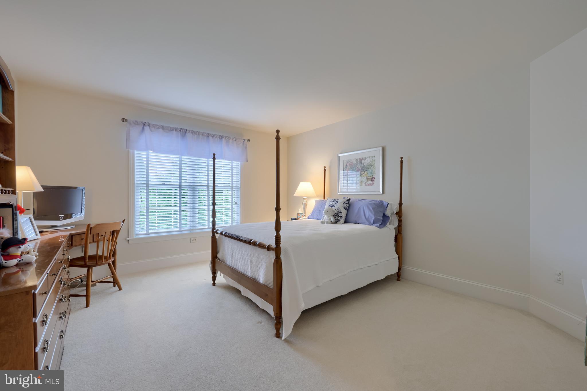 THE MEADOWS - Residential