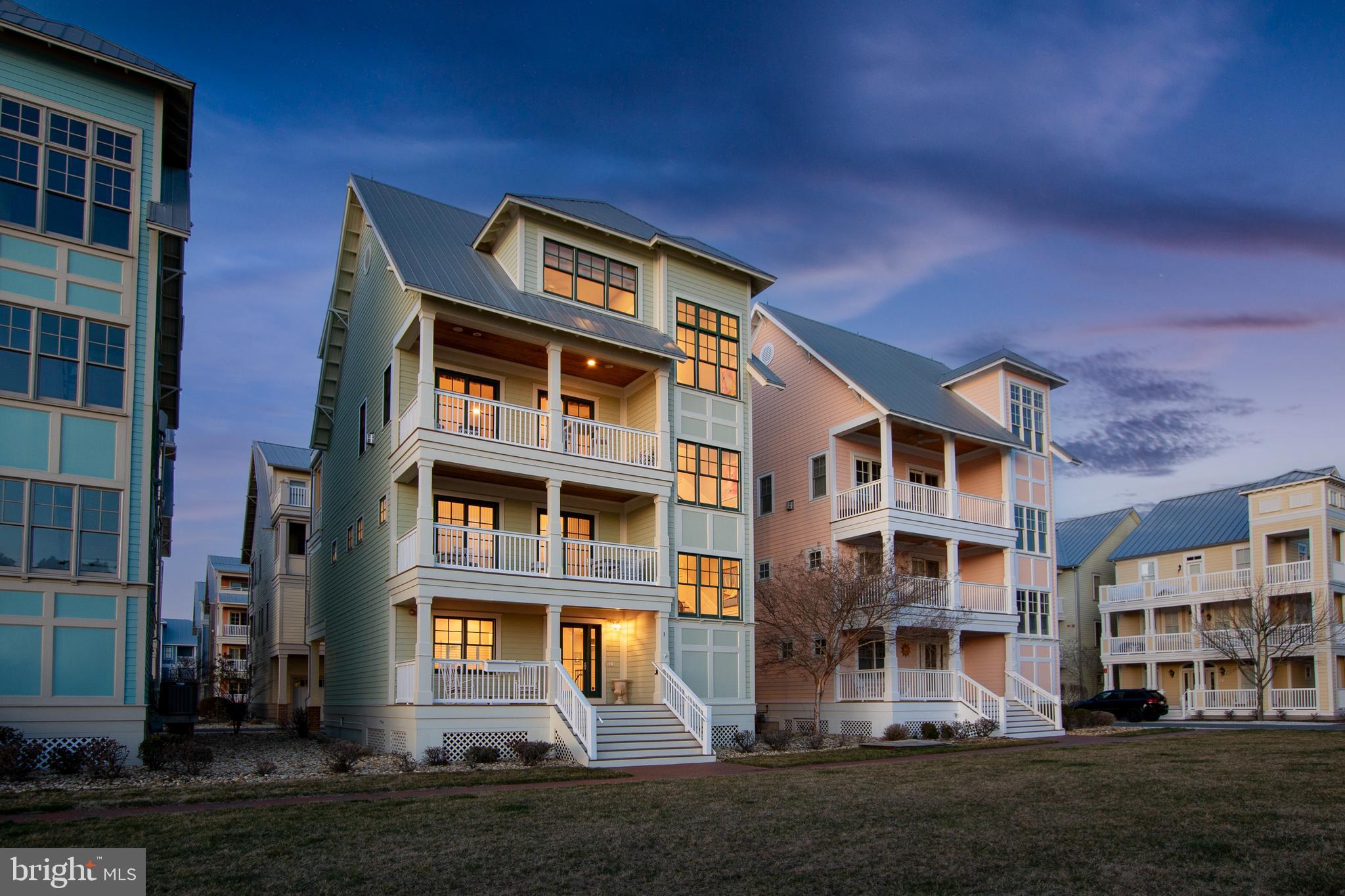 SUNSET ISLAND - Residential