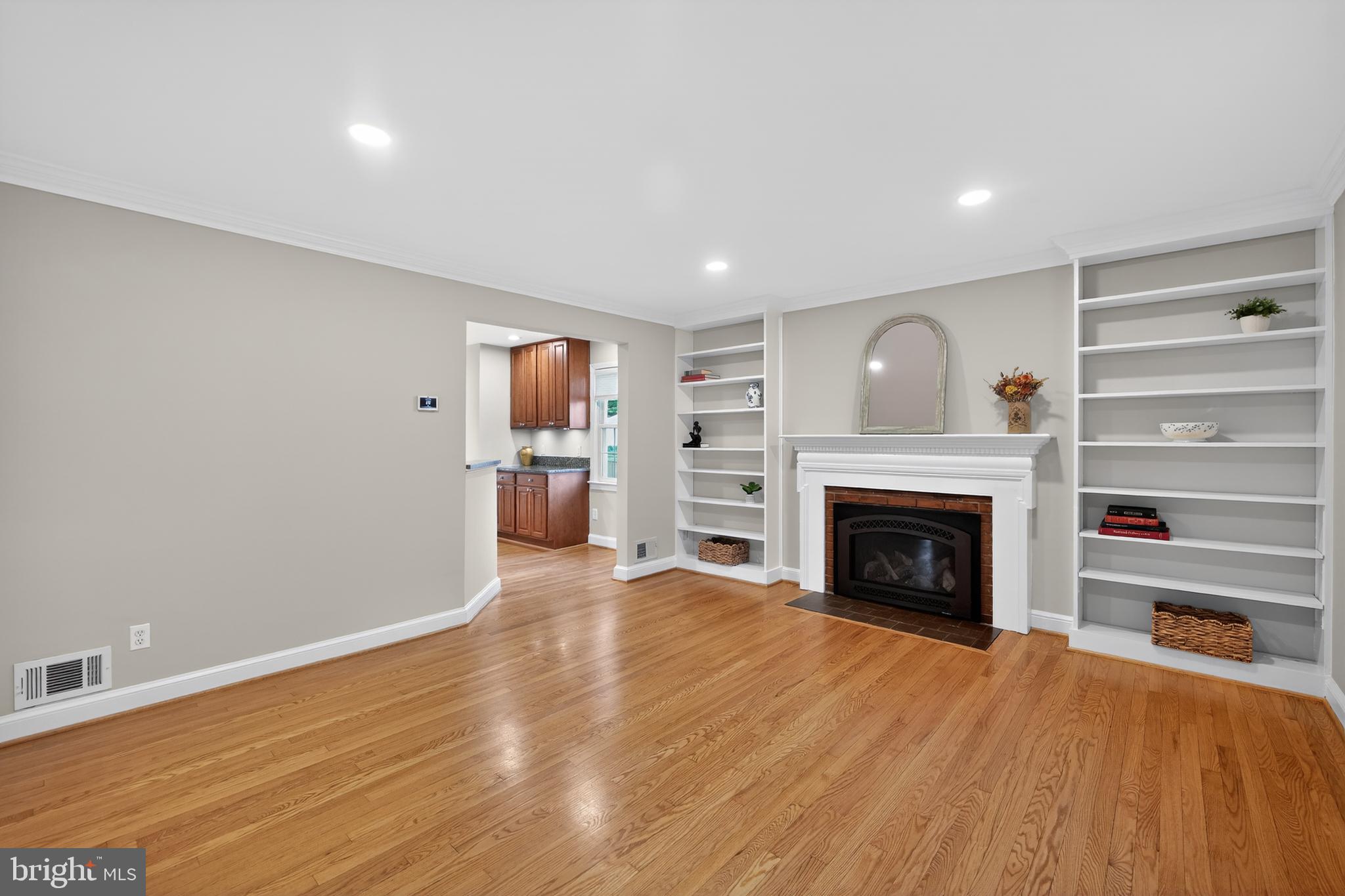 FOREST ESTATES - Residential