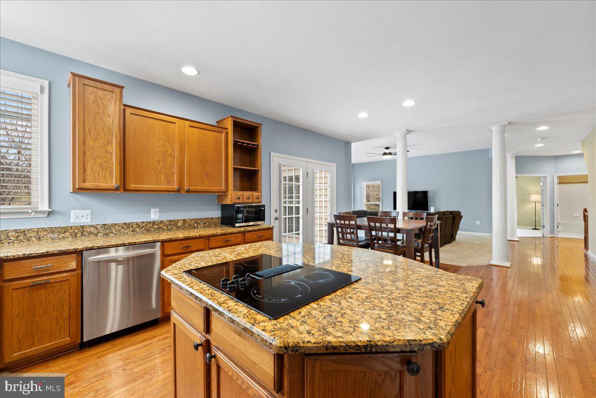 MONROE ESTATES - Residential