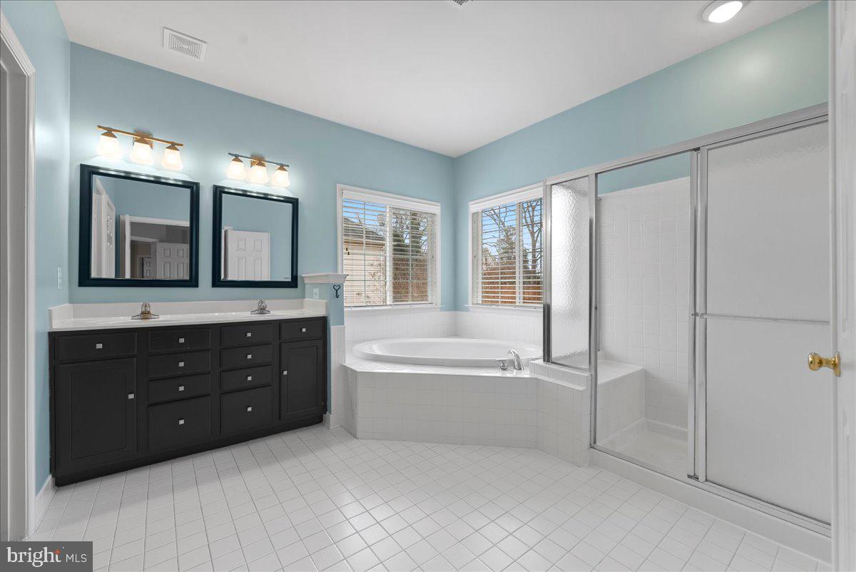 MONROE ESTATES - Residential