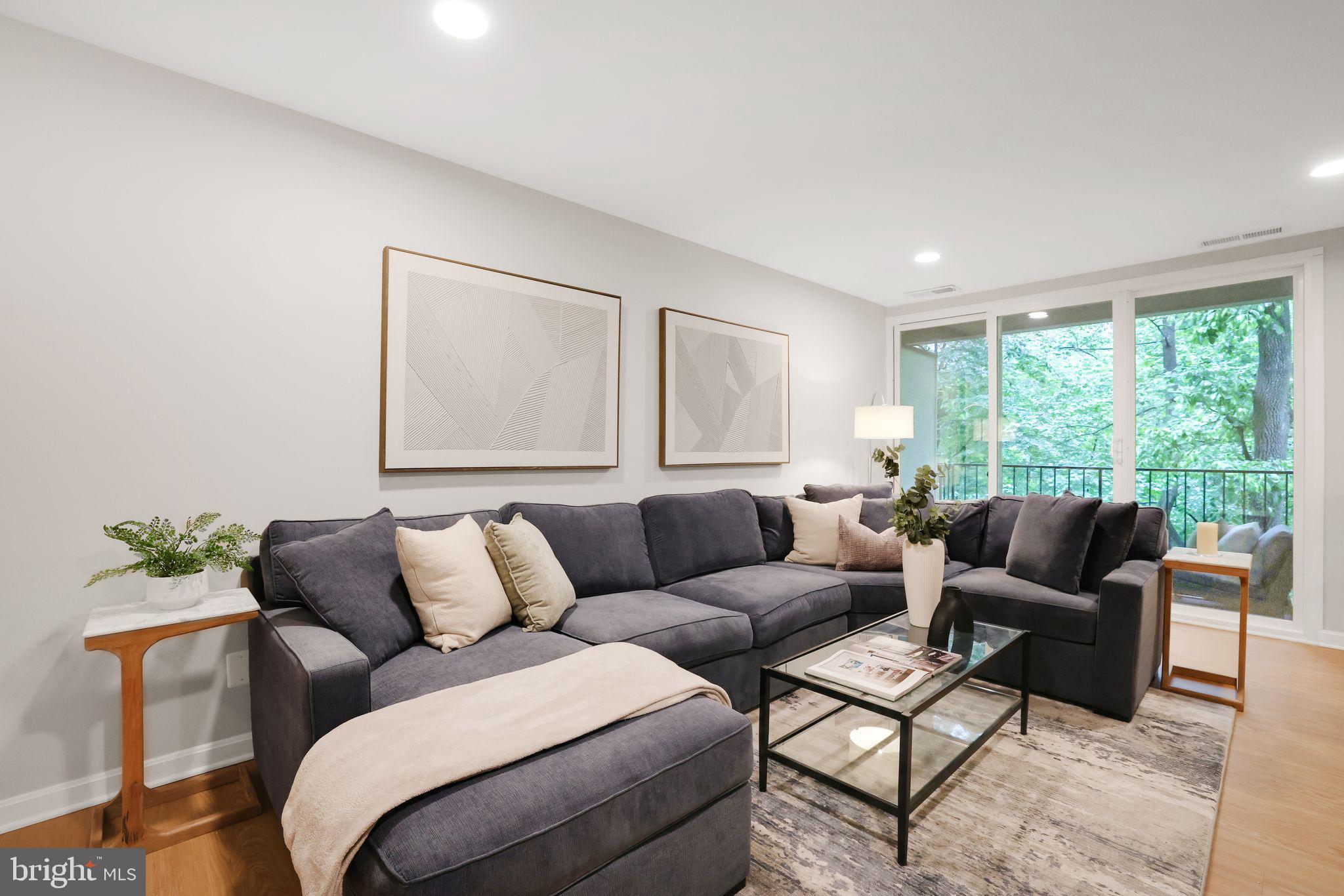ARLINGTON - Residential