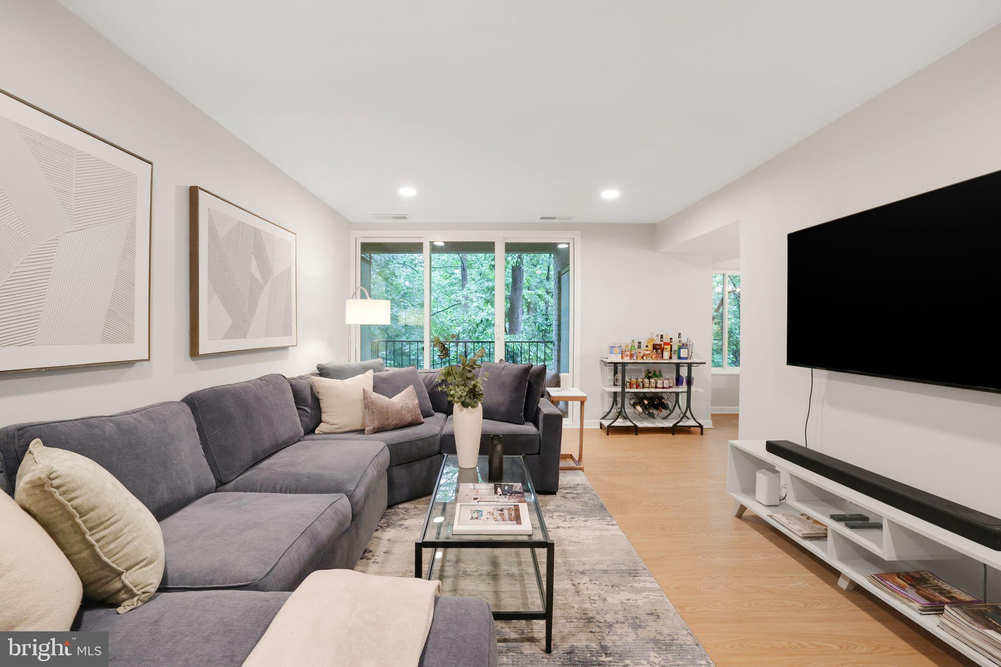 ARLINGTON - Residential