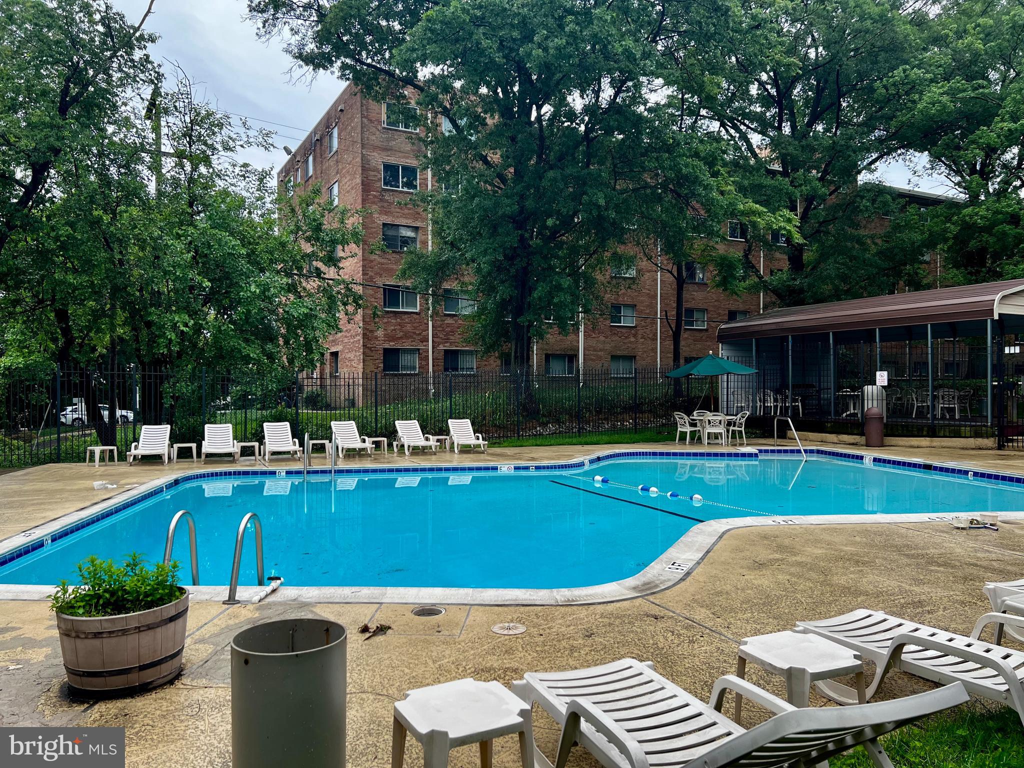 ARLINGTON - Residential