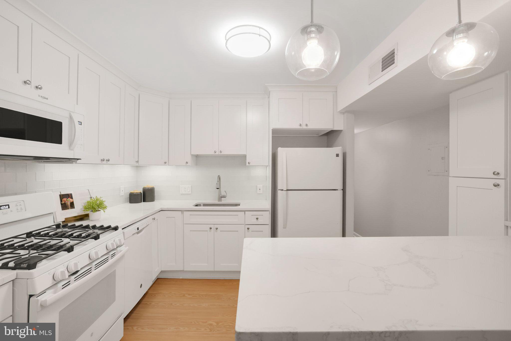 ARLINGTON - Residential