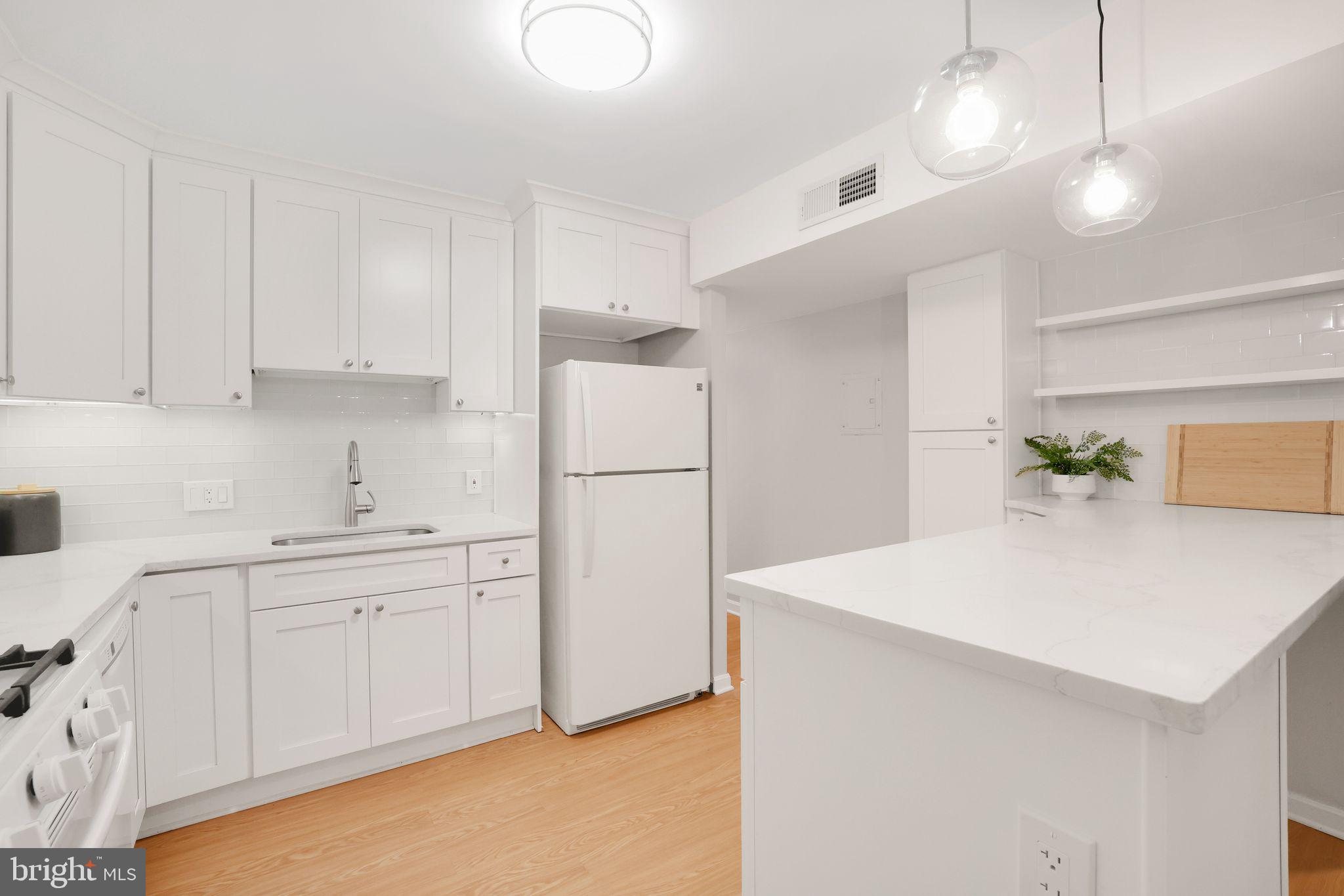 ARLINGTON - Residential