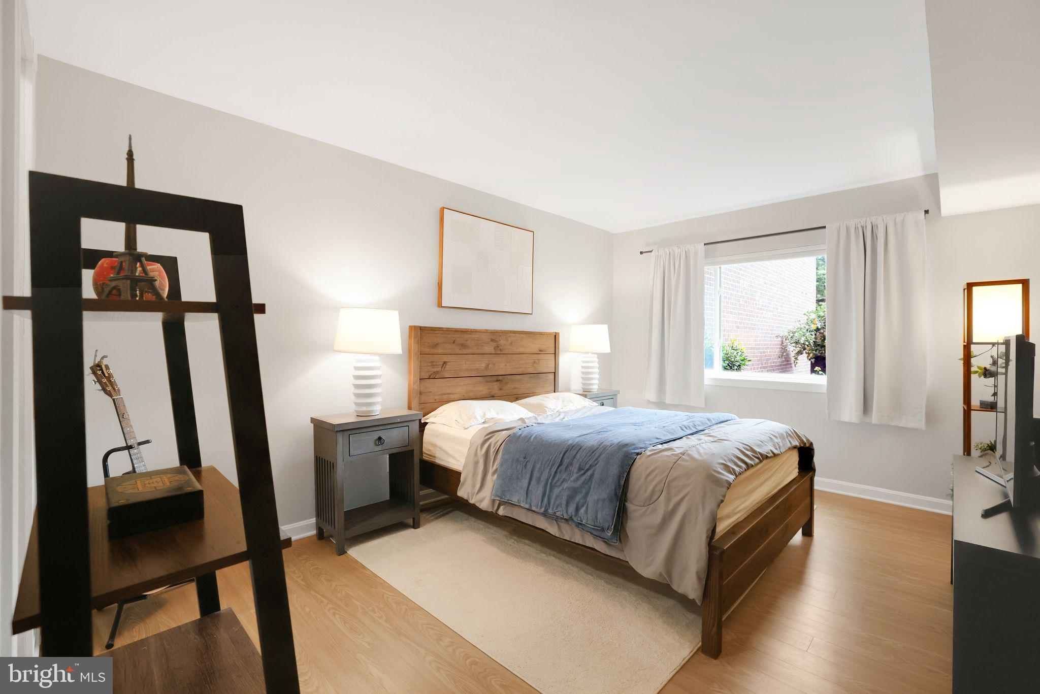 ARLINGTON - Residential