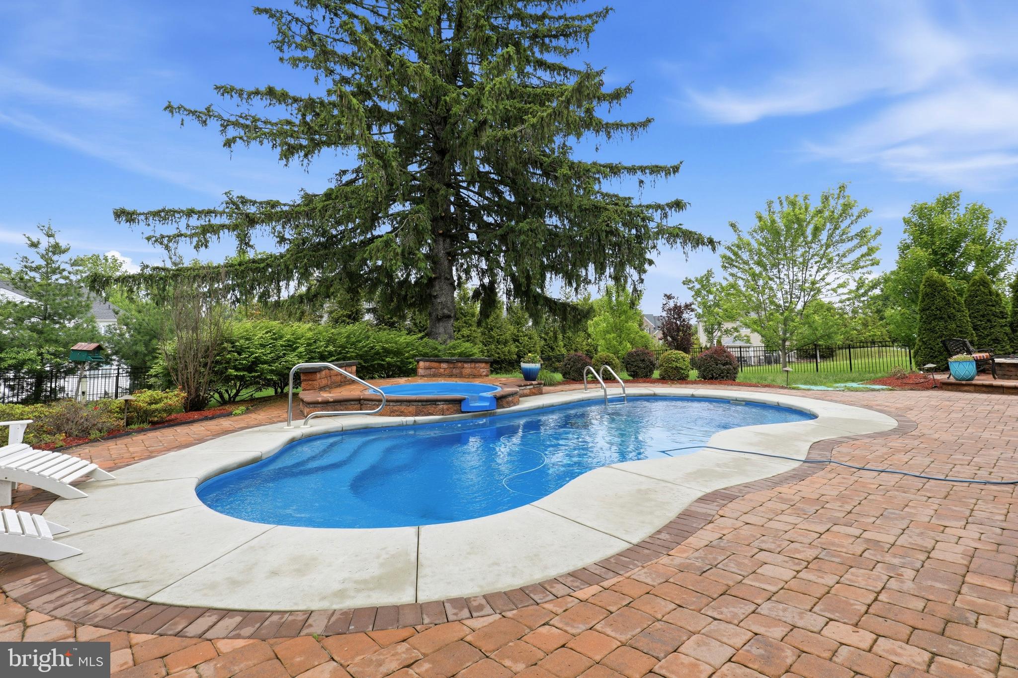 HORSHAM VALLEY ESTAT - Residential