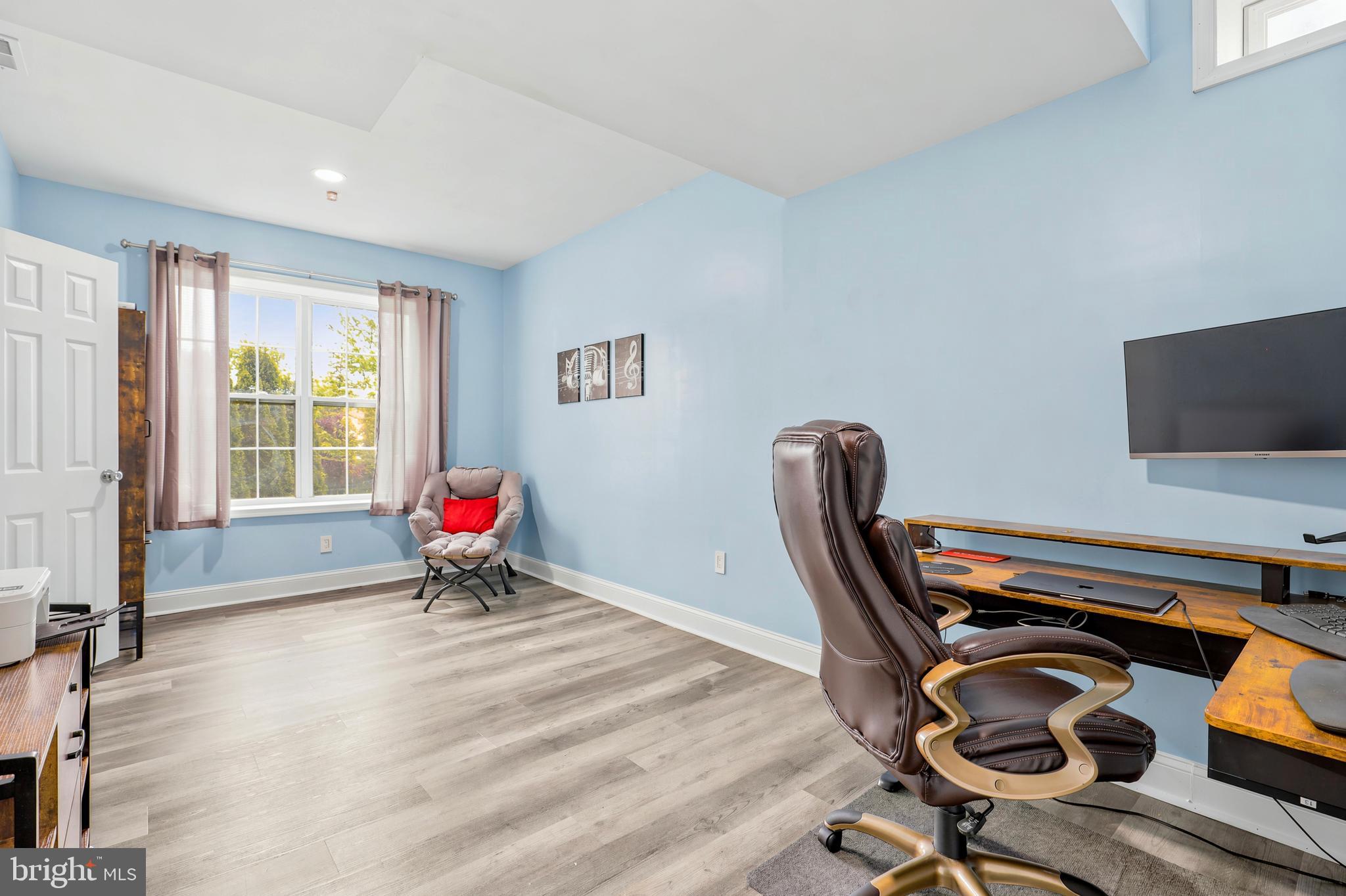 HORSHAM VALLEY ESTAT - Residential