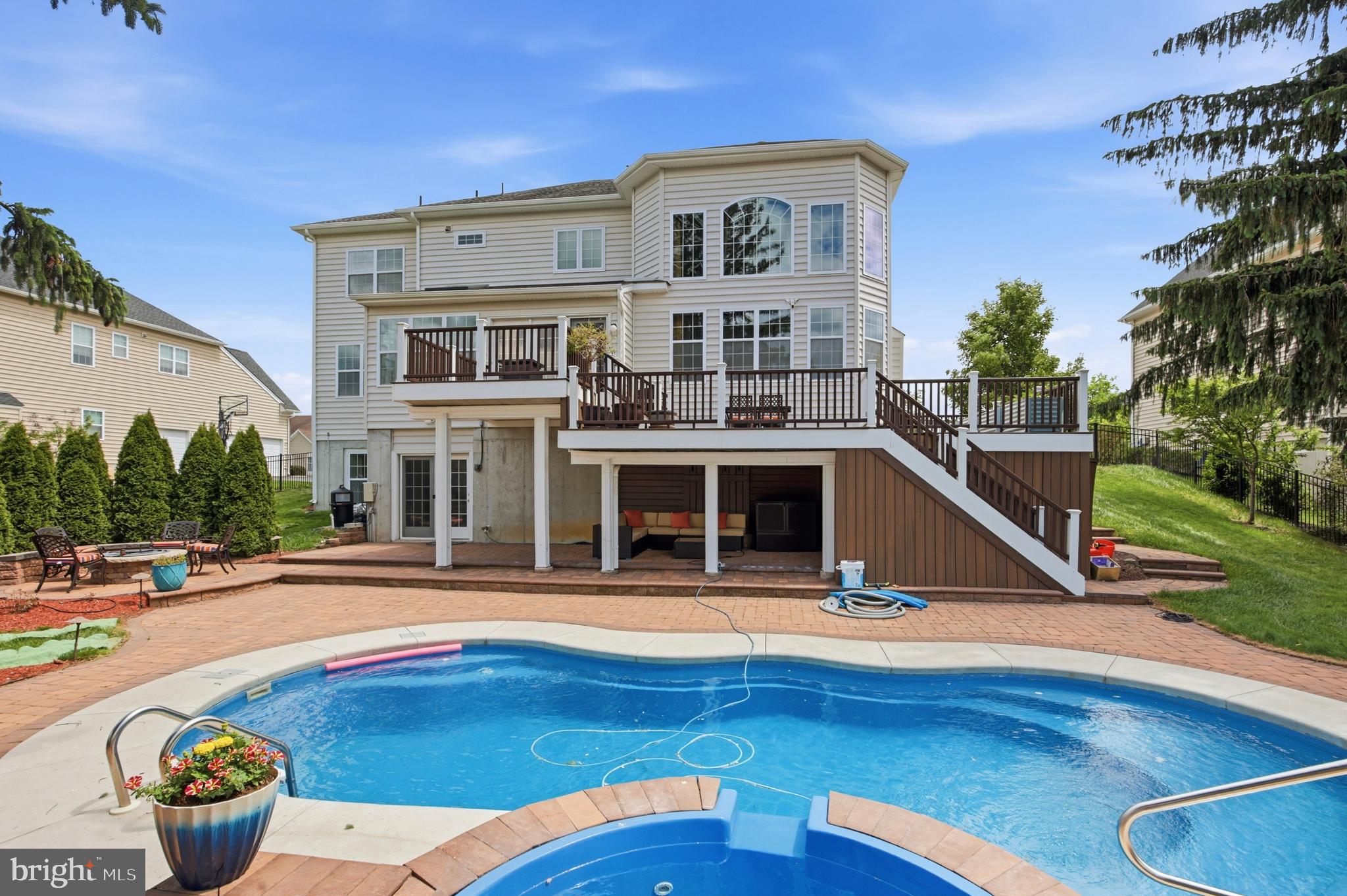 HORSHAM VALLEY ESTAT - Residential