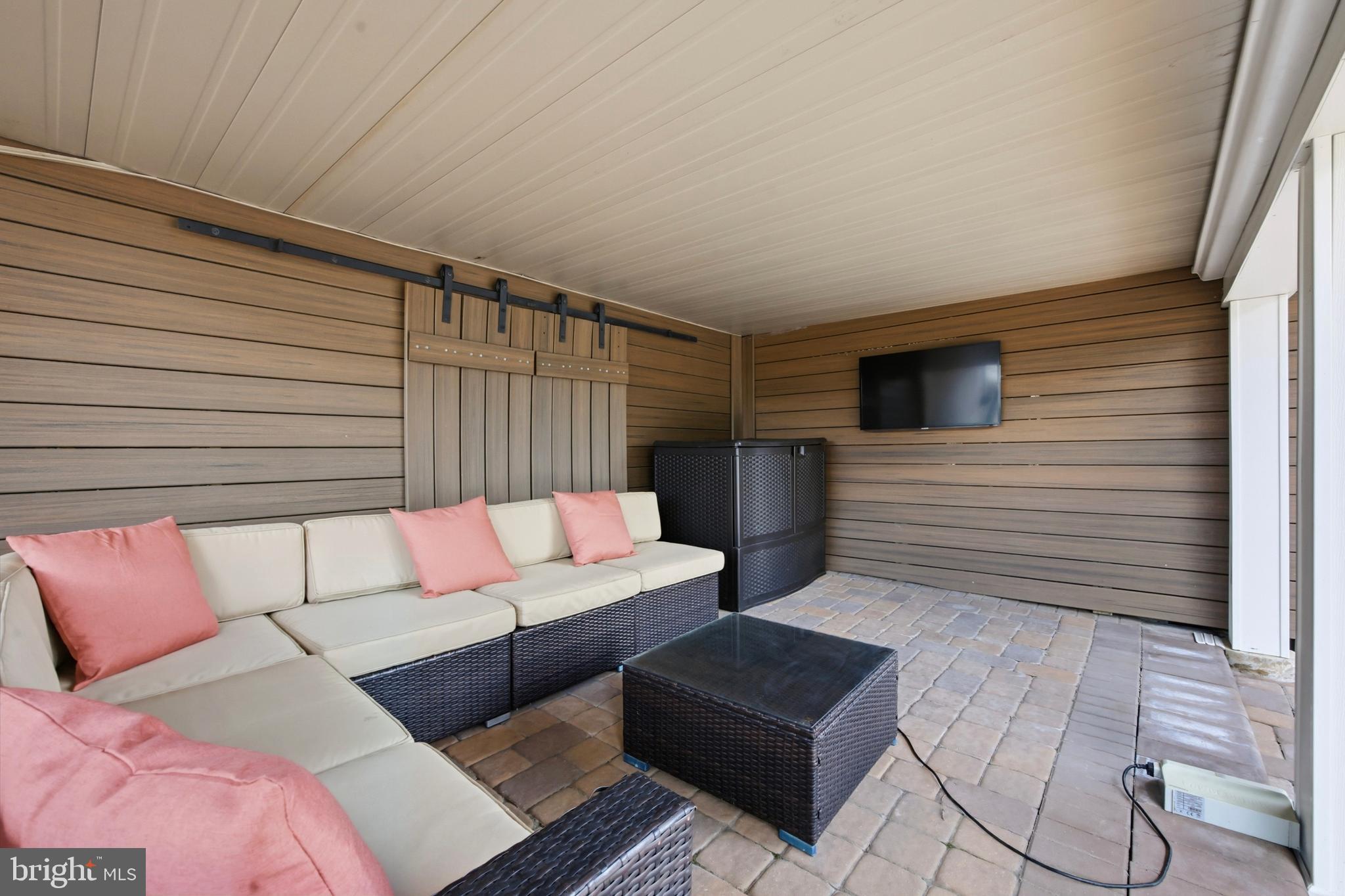 HORSHAM VALLEY ESTAT - Residential