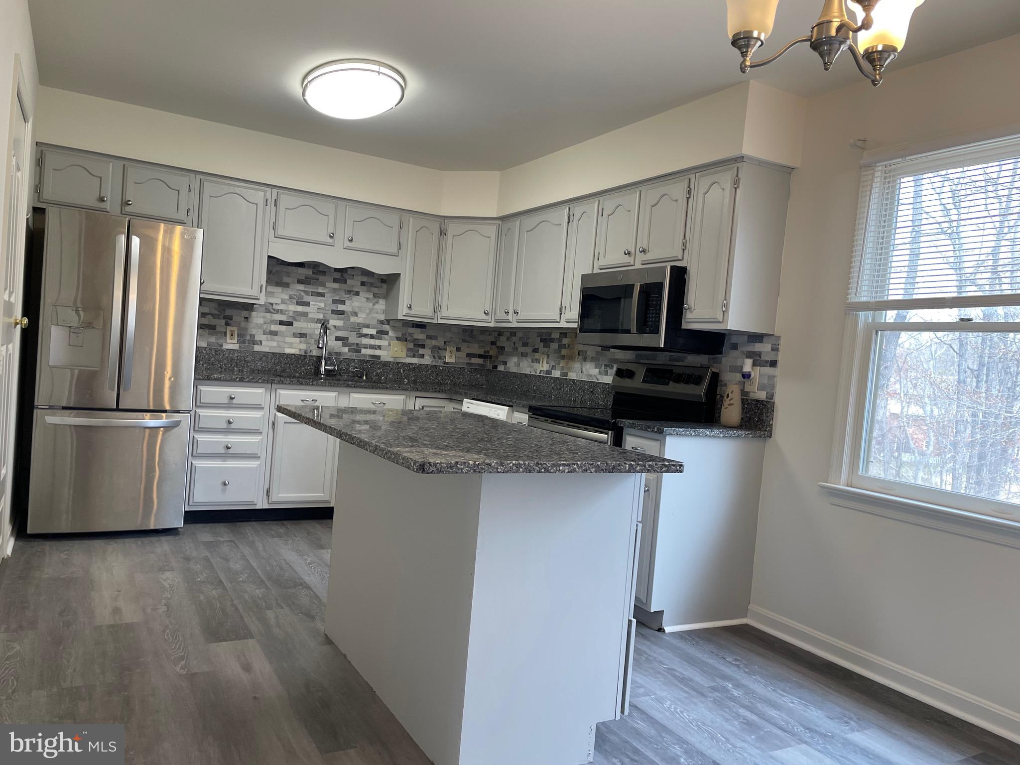 SPRING VALLEY - Residential