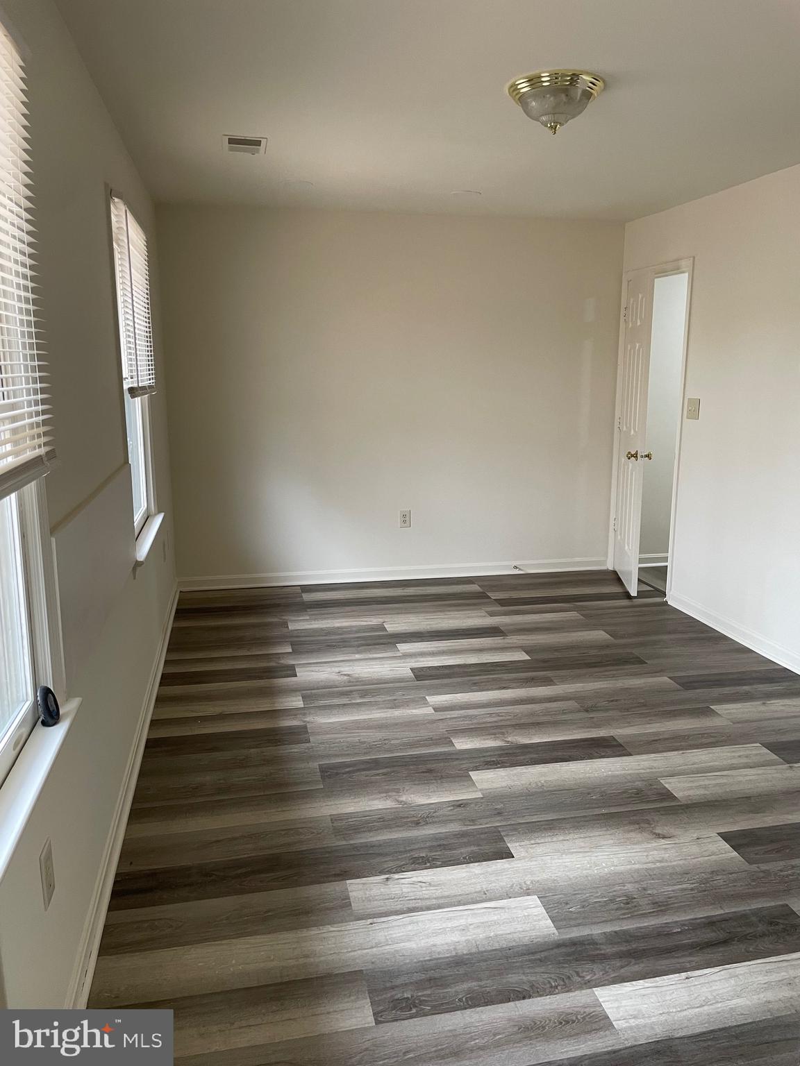 SPRING VALLEY - Residential