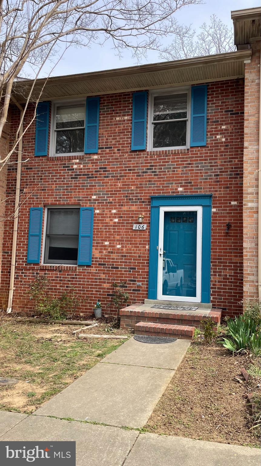Welcome to this beautiful all-brick home, which was updated in 2022. It features 2 bedrooms and 3.5 bathrooms. The fully finished basement includes a walk-out to a patio and adds an additional 2 bedrooms. Enjoy granite countertops, a kitchen island, new vinyl flooring throughout, all professionally painted walls, new toilets, and new  windows blinds, The HVAC system was replaced in 2018. There is parking for 2 vehicles at front. Located in a convenient community, just minutes from the interstate, VRE, shopping, and the charming downtown area of Fredericksburg. You won’t want to miss this one!
