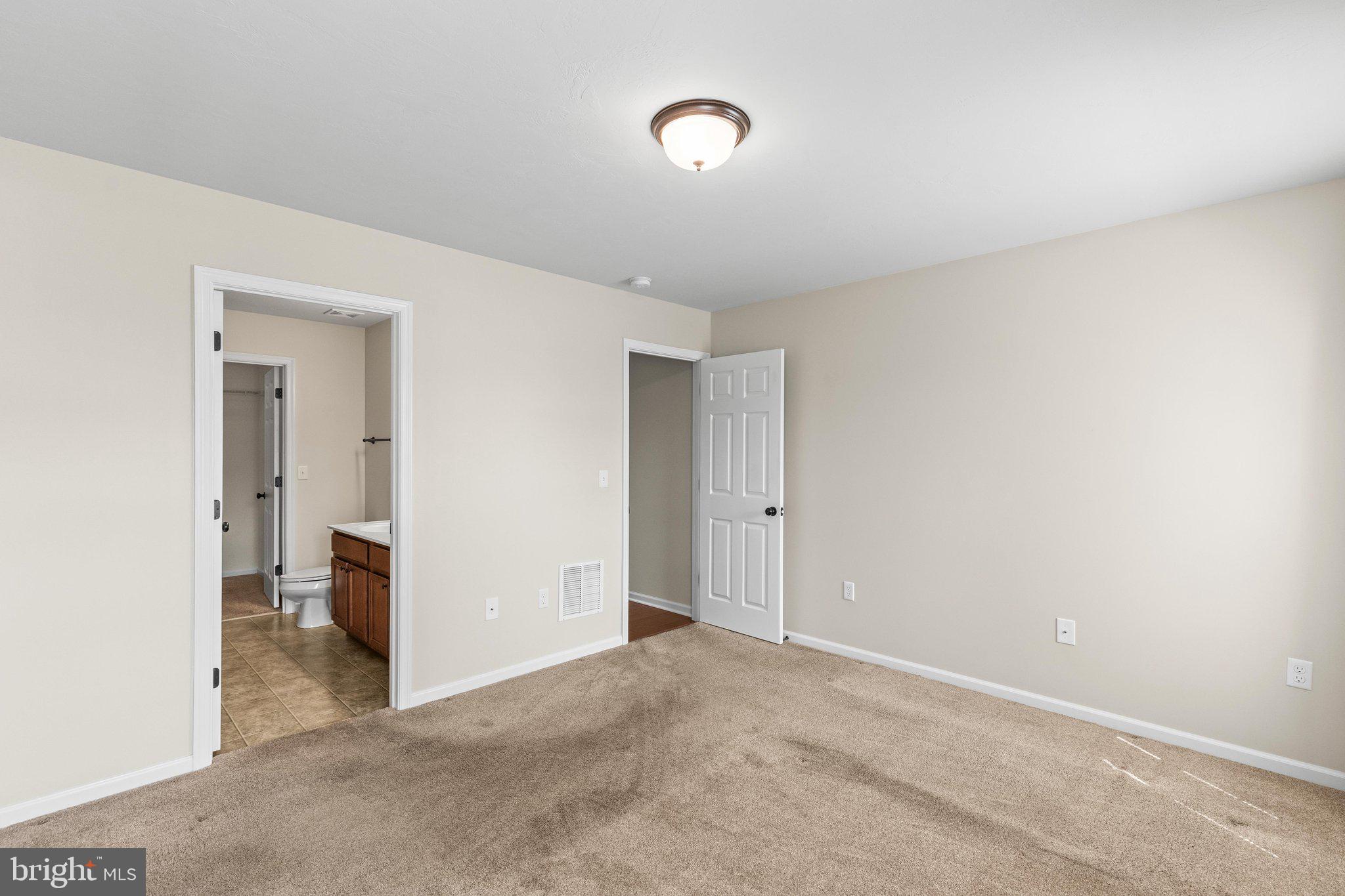 OAK HILLS - Residential