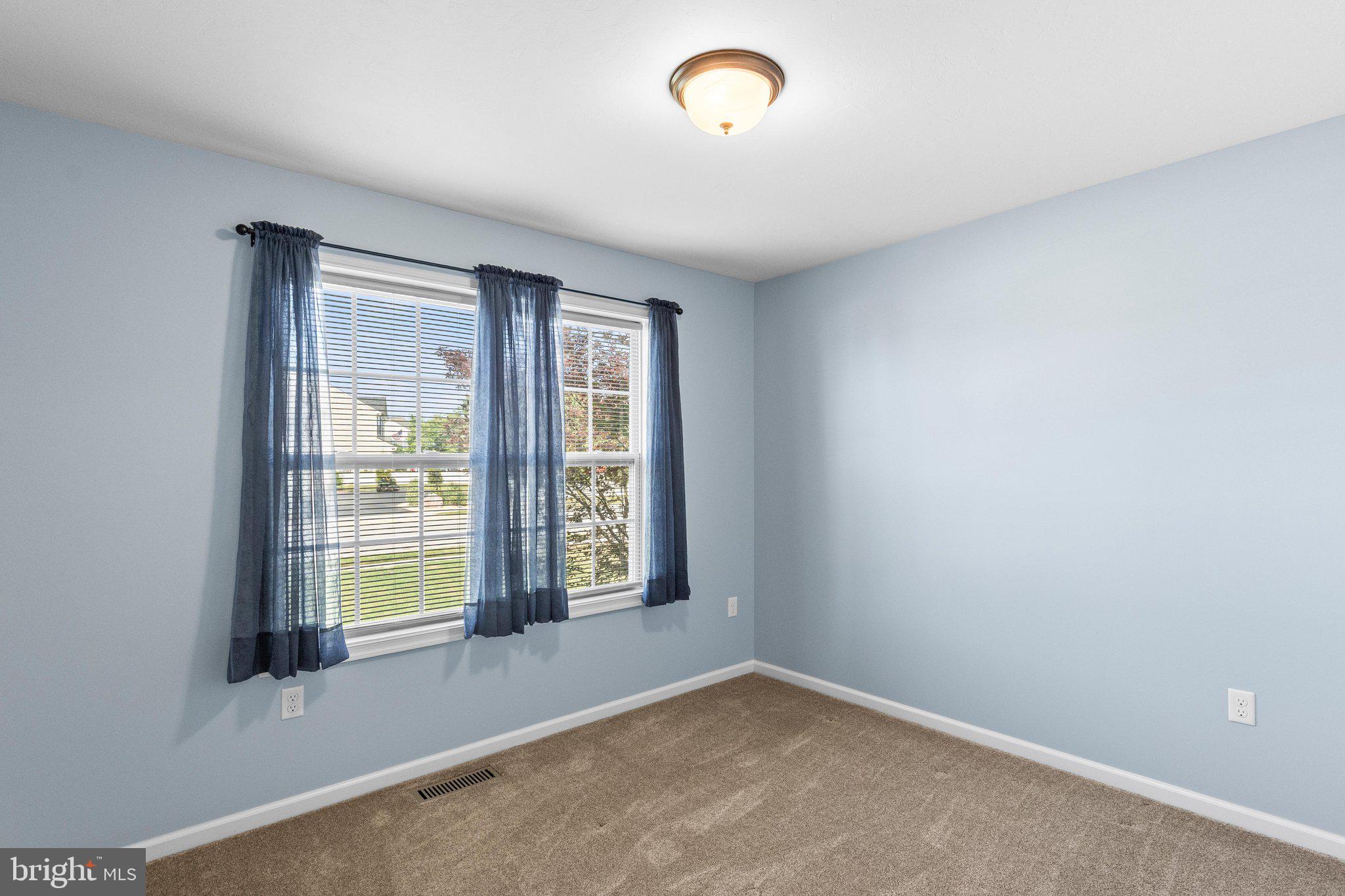 OAK HILLS - Residential