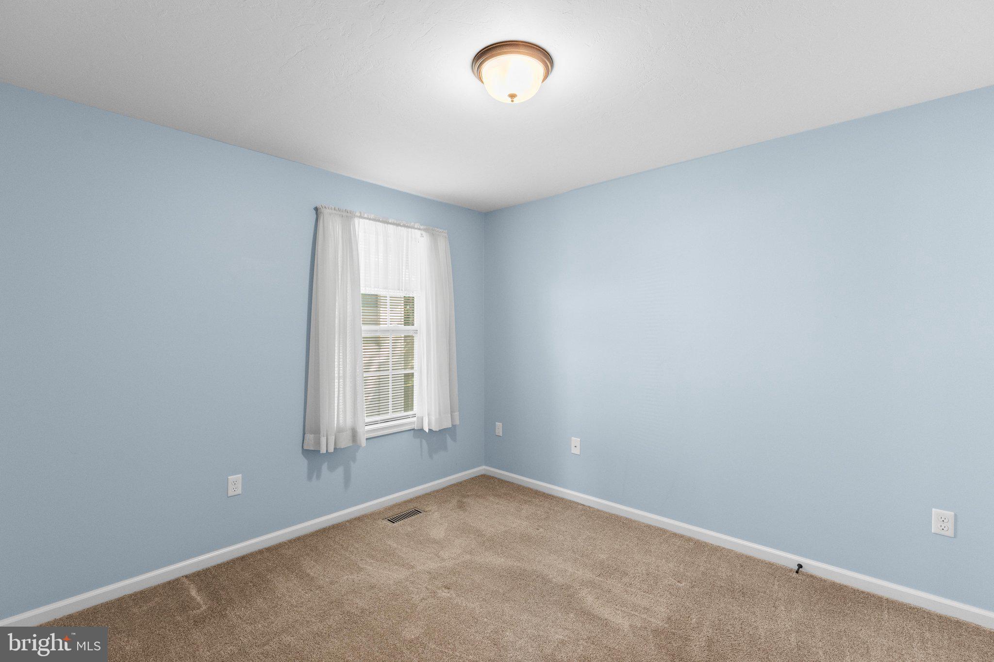 OAK HILLS - Residential