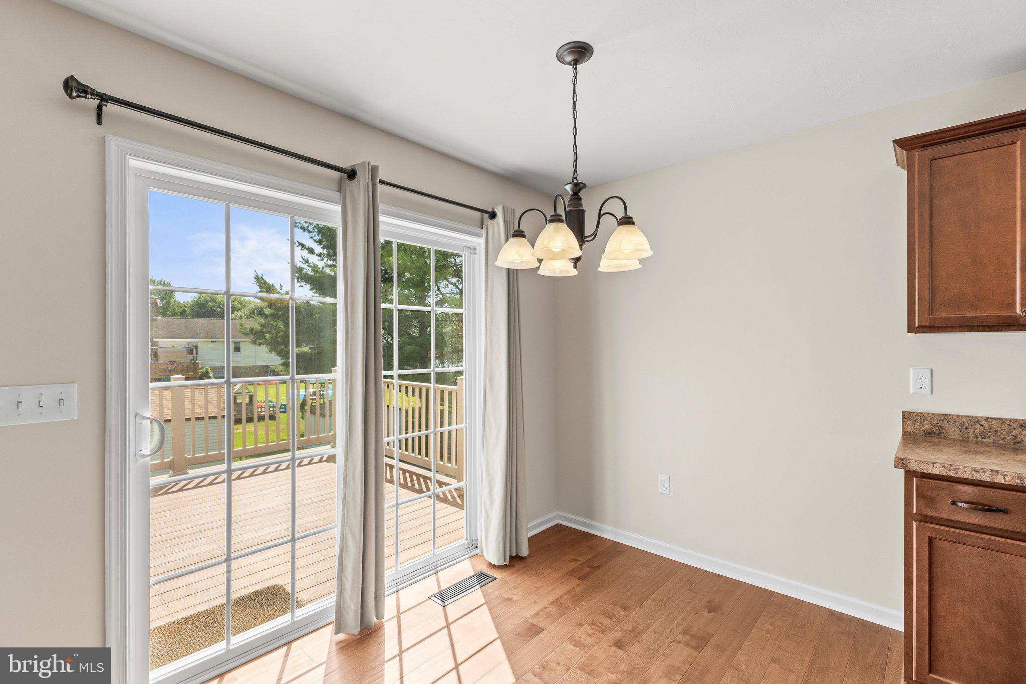 OAK HILLS - Residential