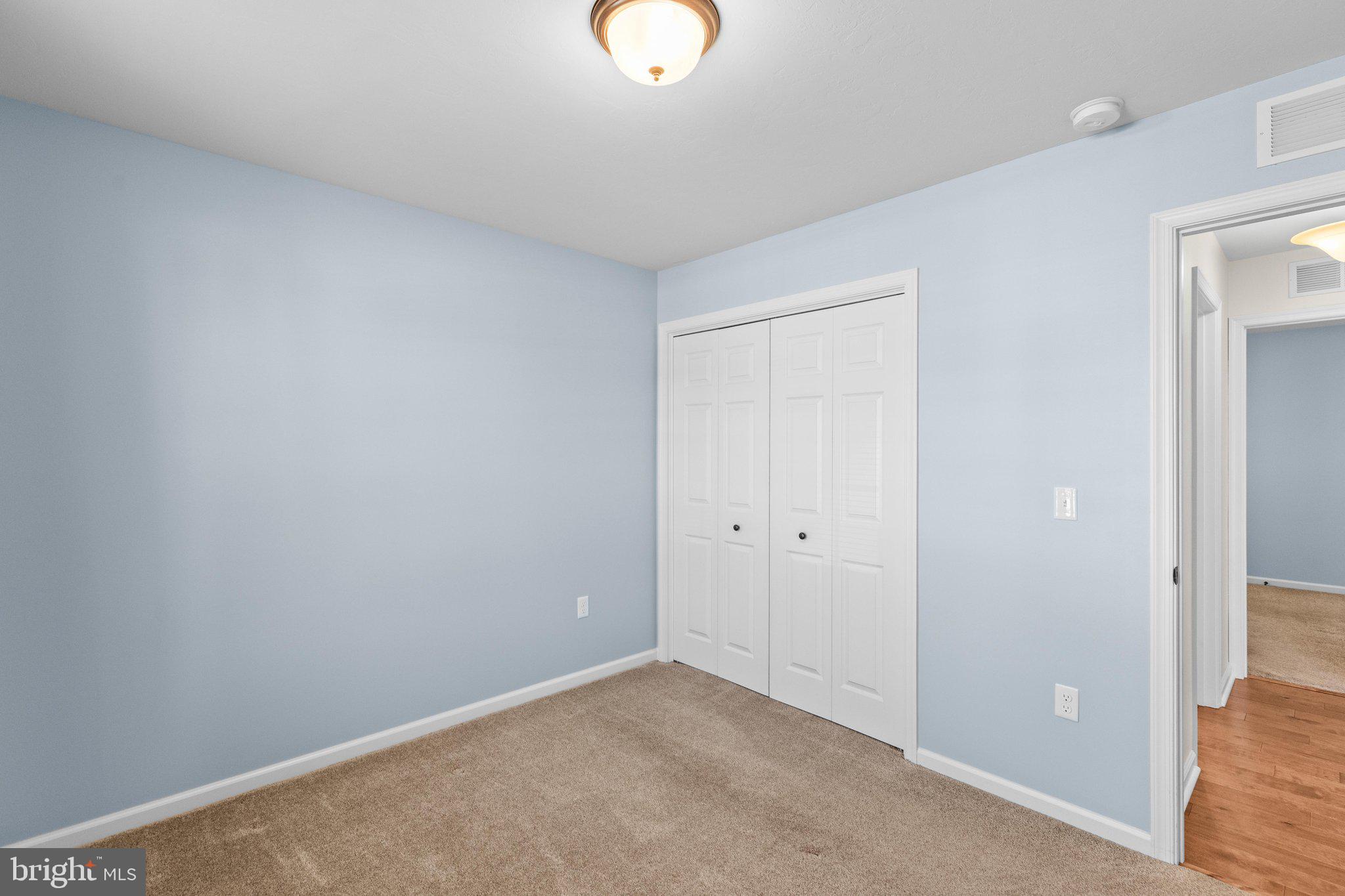 OAK HILLS - Residential