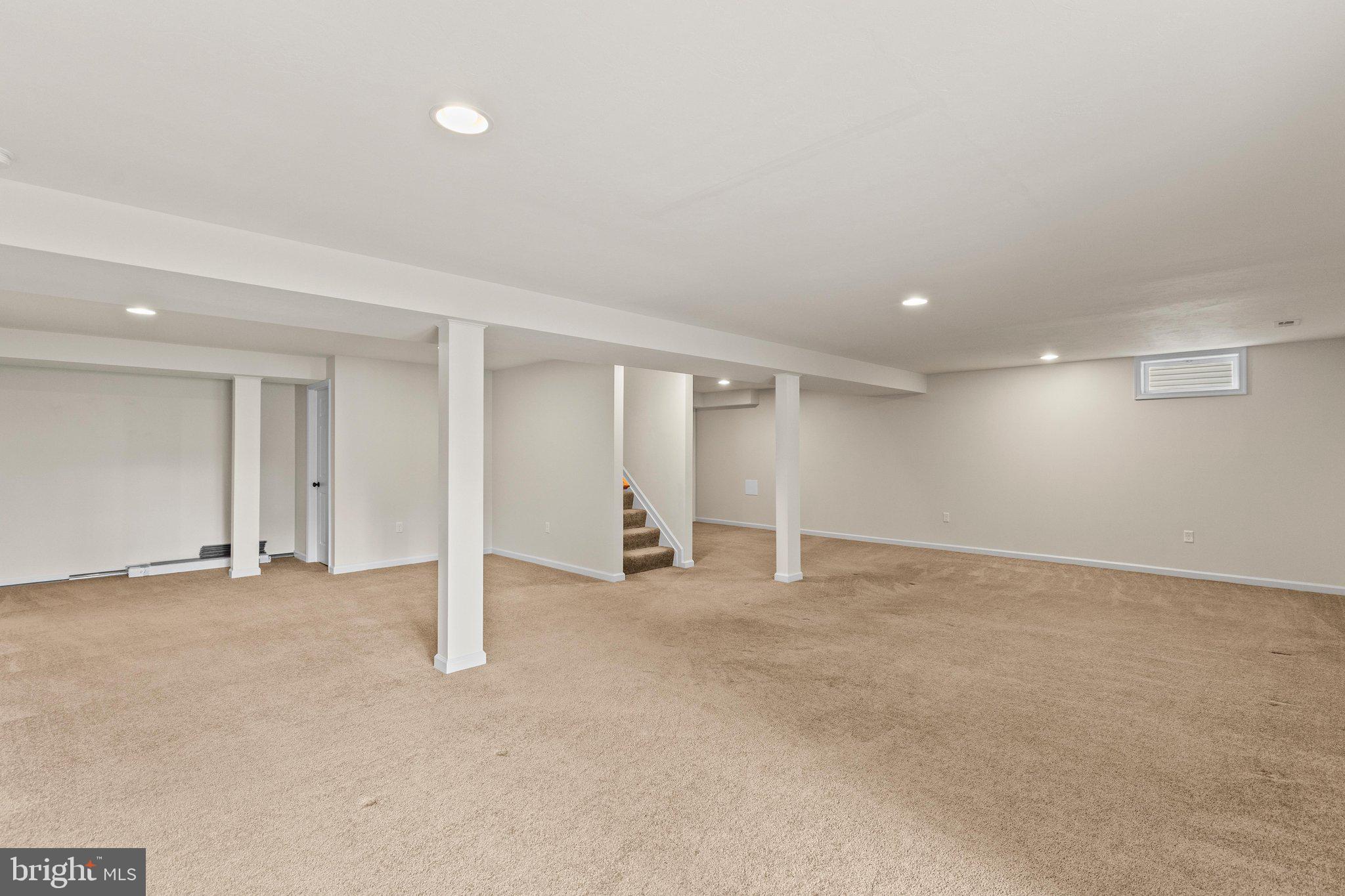 OAK HILLS - Residential