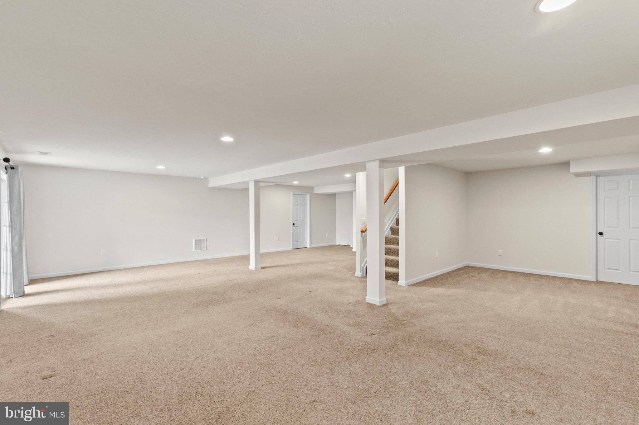 OAK HILLS - Residential