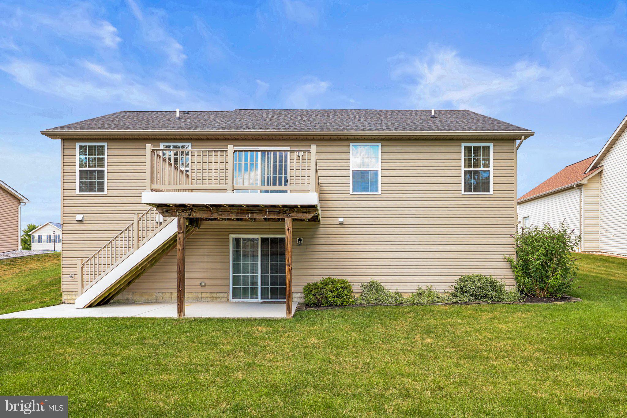 OAK HILLS - Residential