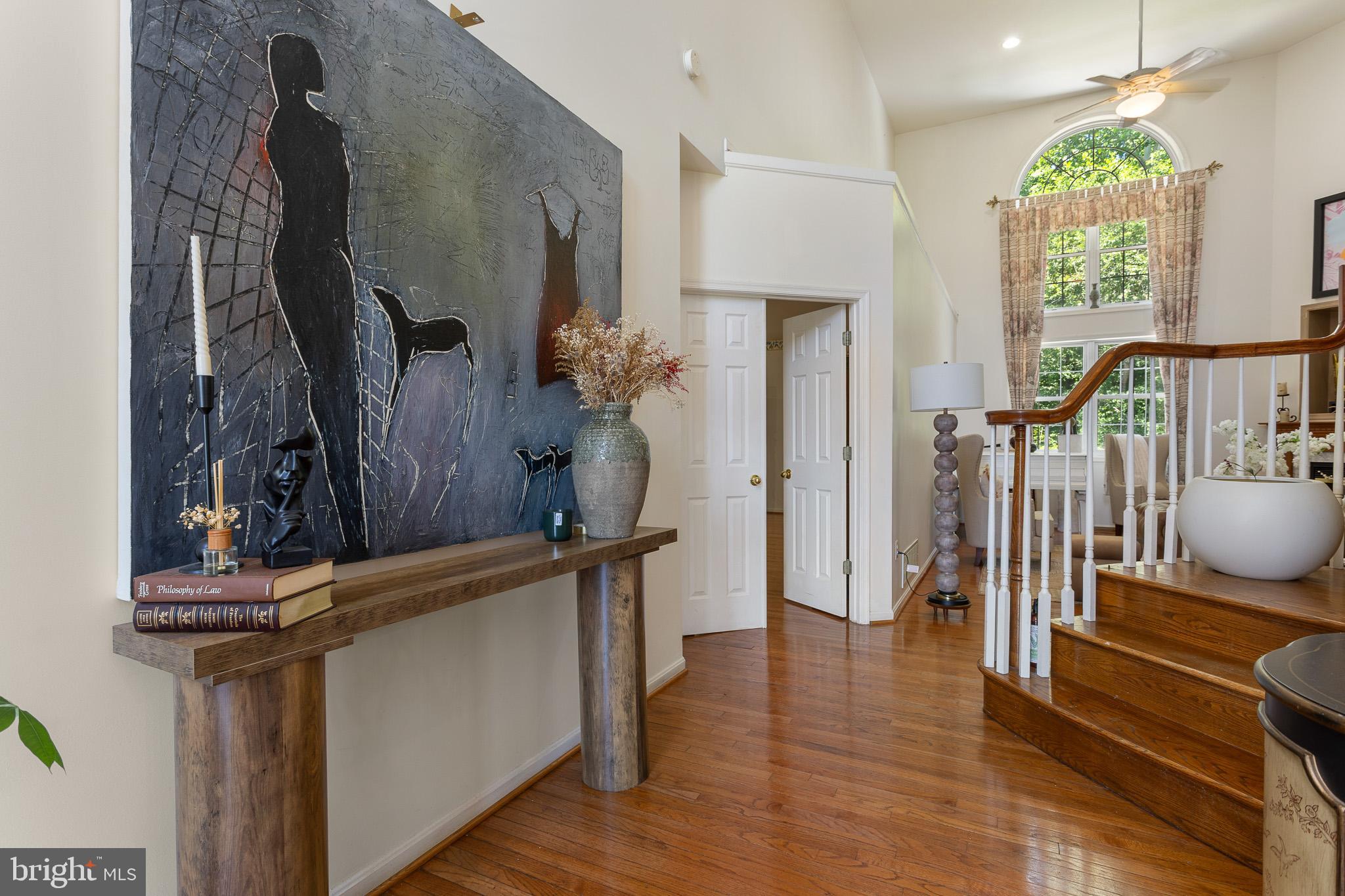 TWIN LAKES - Residential
