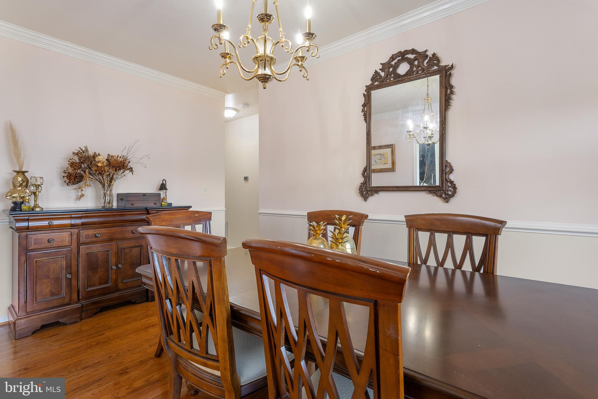 TWIN LAKES - Residential