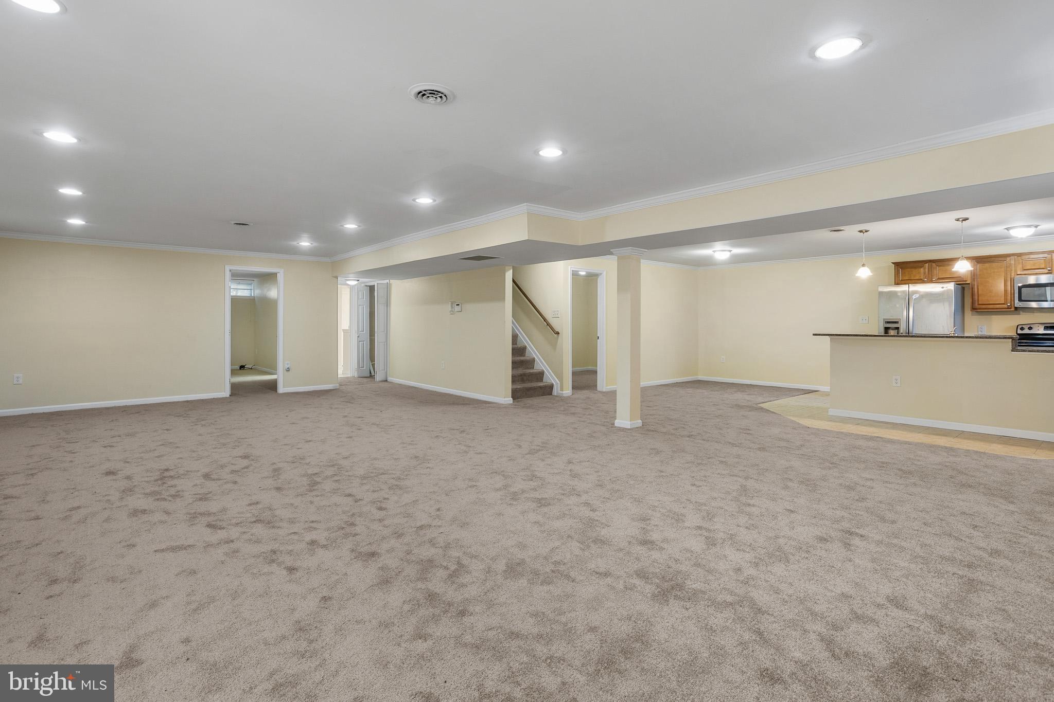TWIN LAKES - Residential