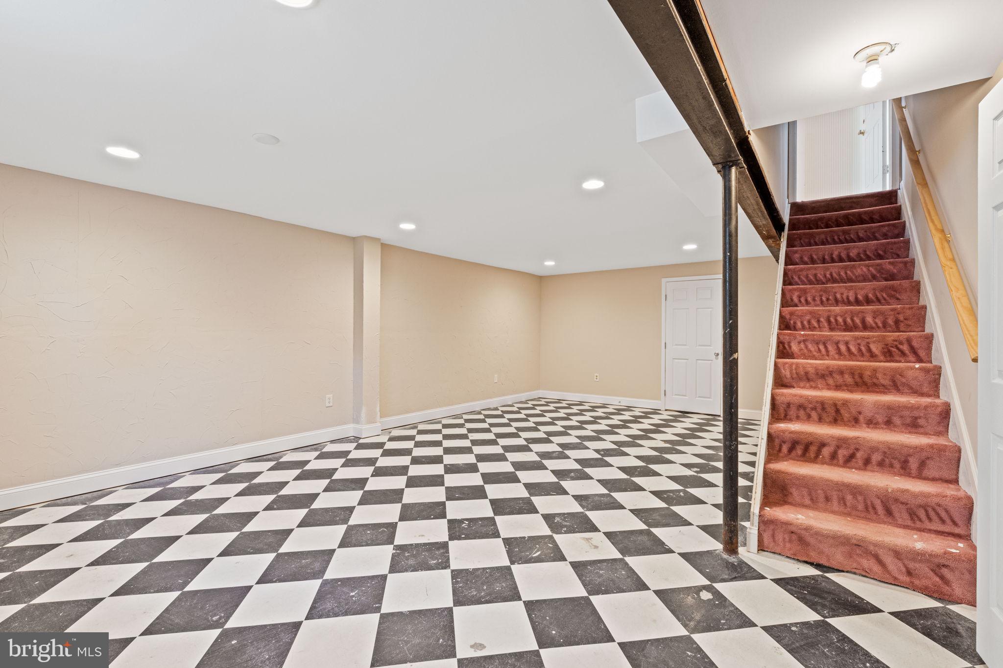 BURKE CENTRE - Residential