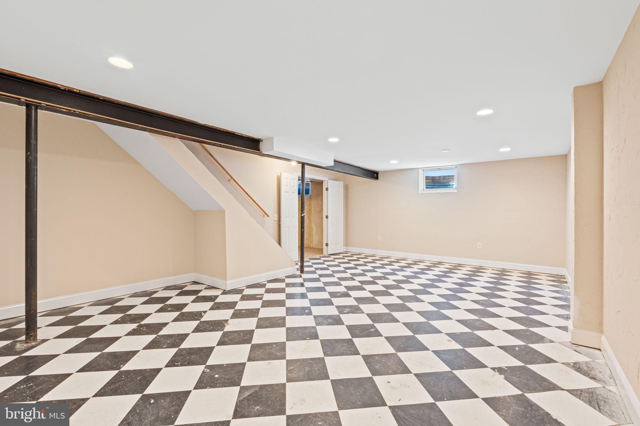 BURKE CENTRE - Residential