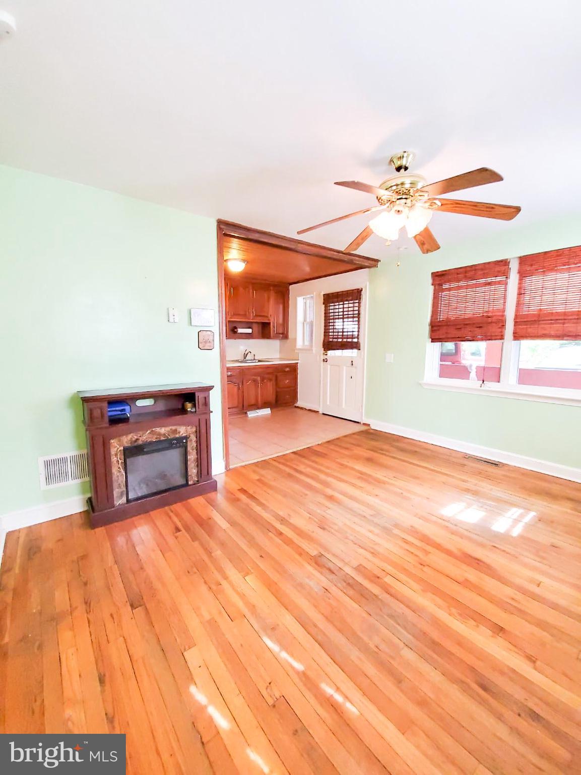 LANCASTER - Residential