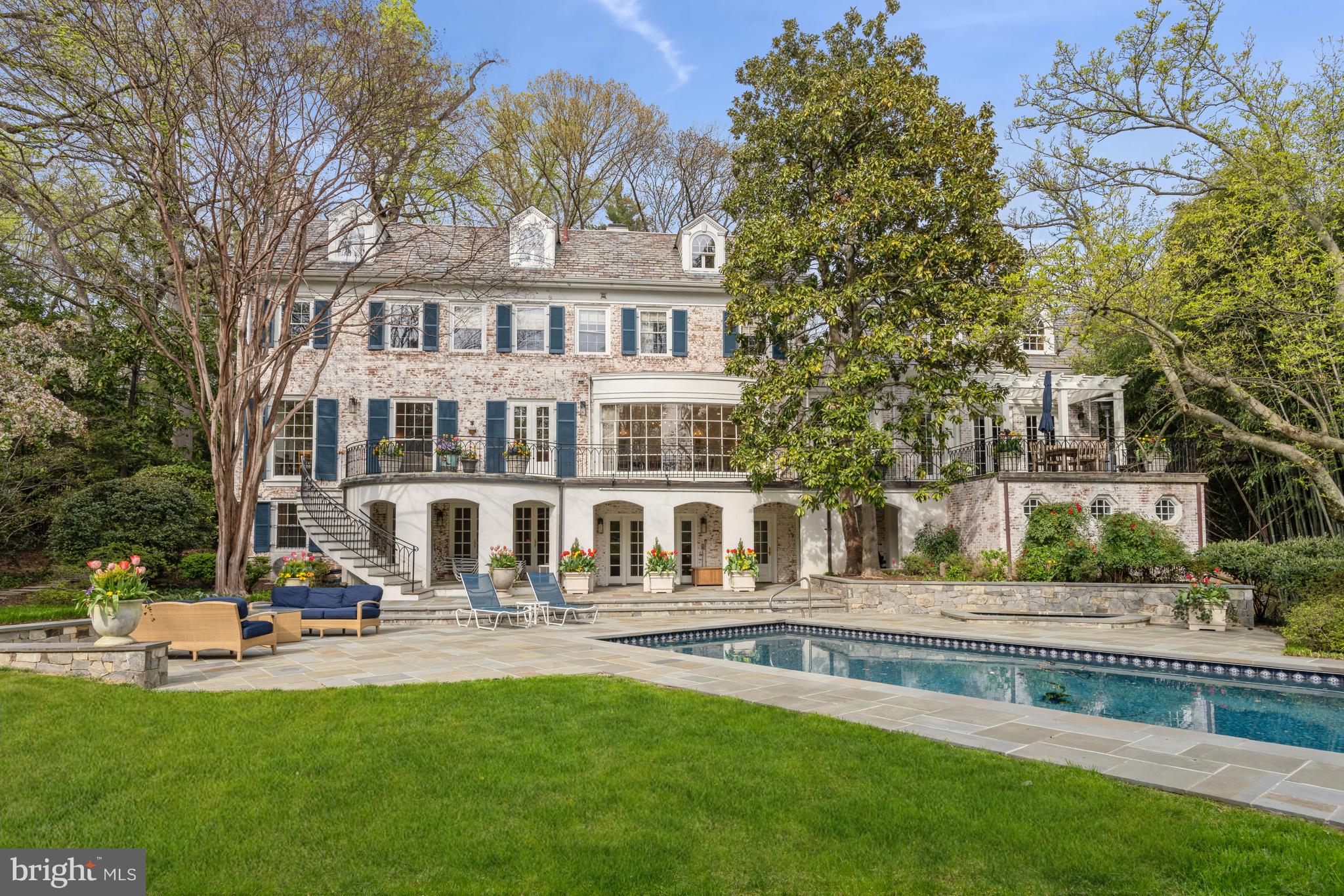 MASSACHUSETTS AVENUE HEIGHTS - Residential