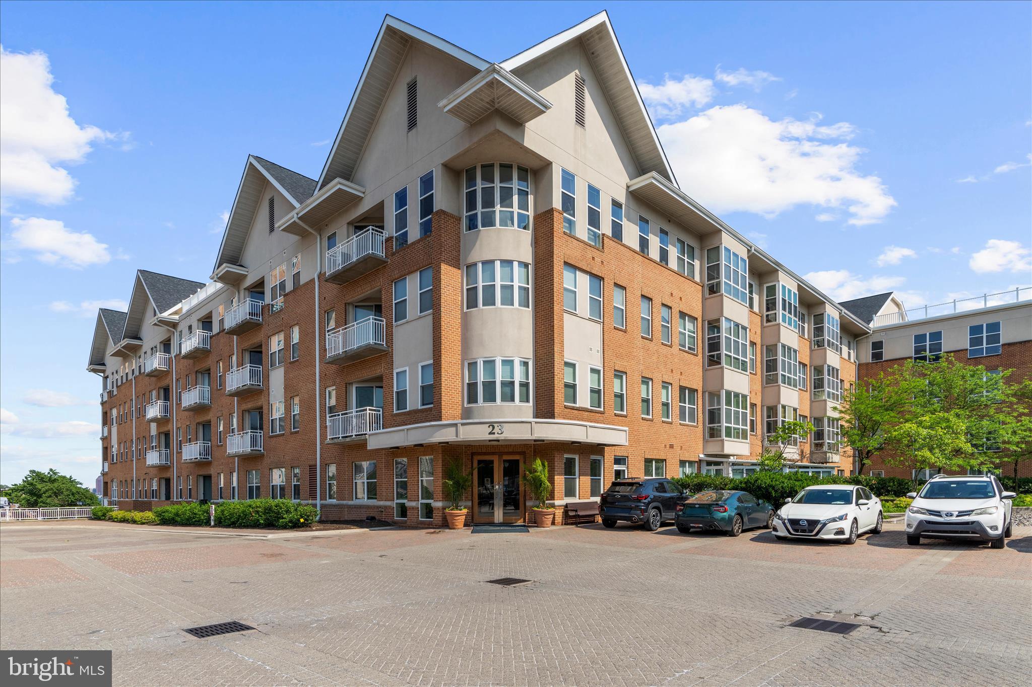 PIERSIDE AT HARBORVIEW - Residential