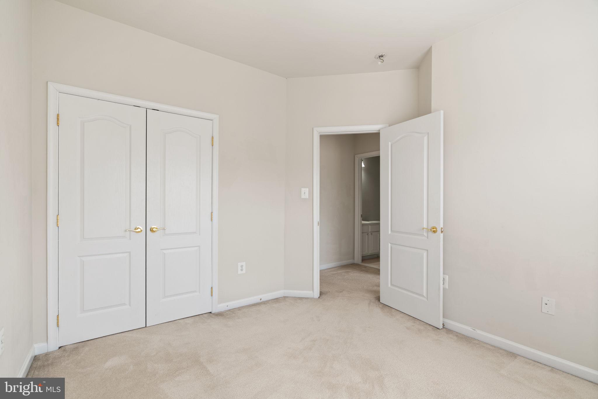 MANASSAS PARK STATION - Residential