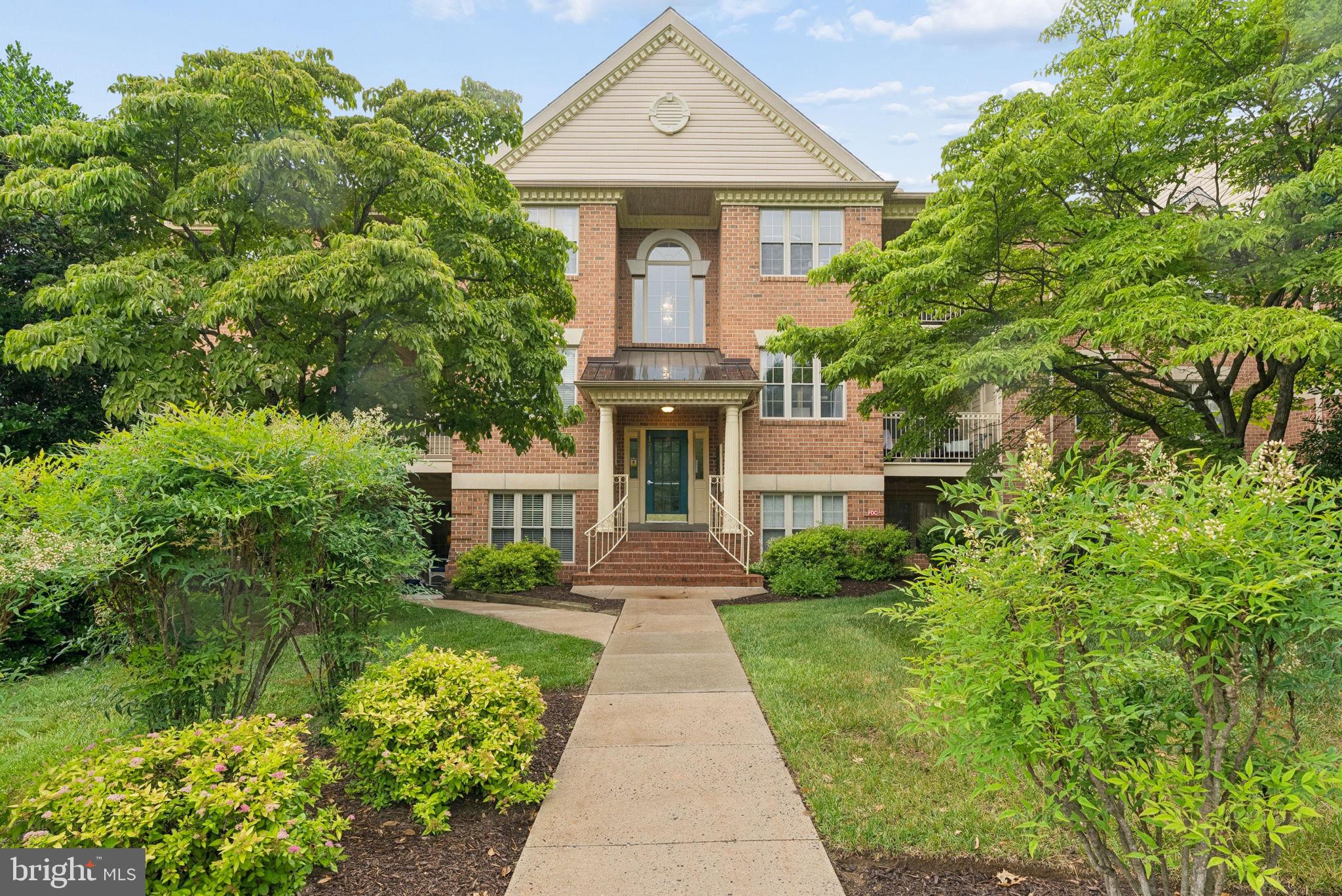 POND CONDOMINIUMS - Residential