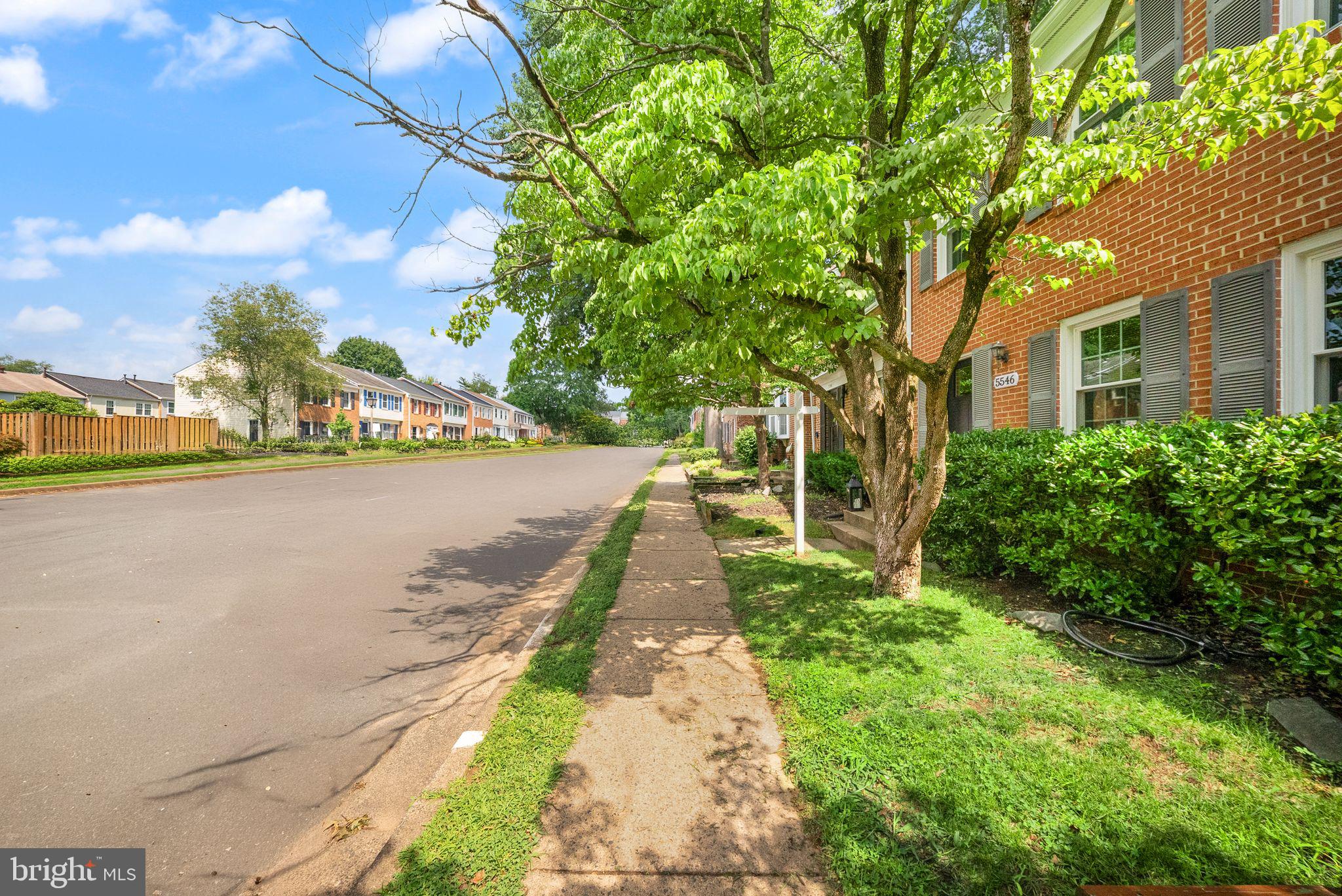 LAKE BRADDOCK - Residential