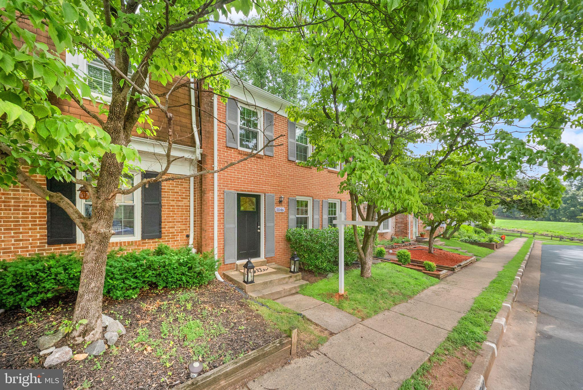 LAKE BRADDOCK - Residential