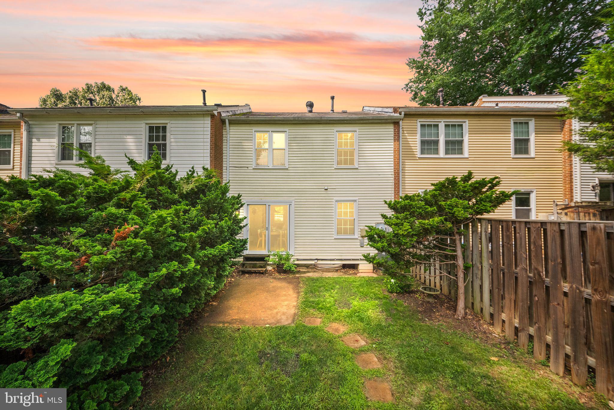 LAKE BRADDOCK - Residential